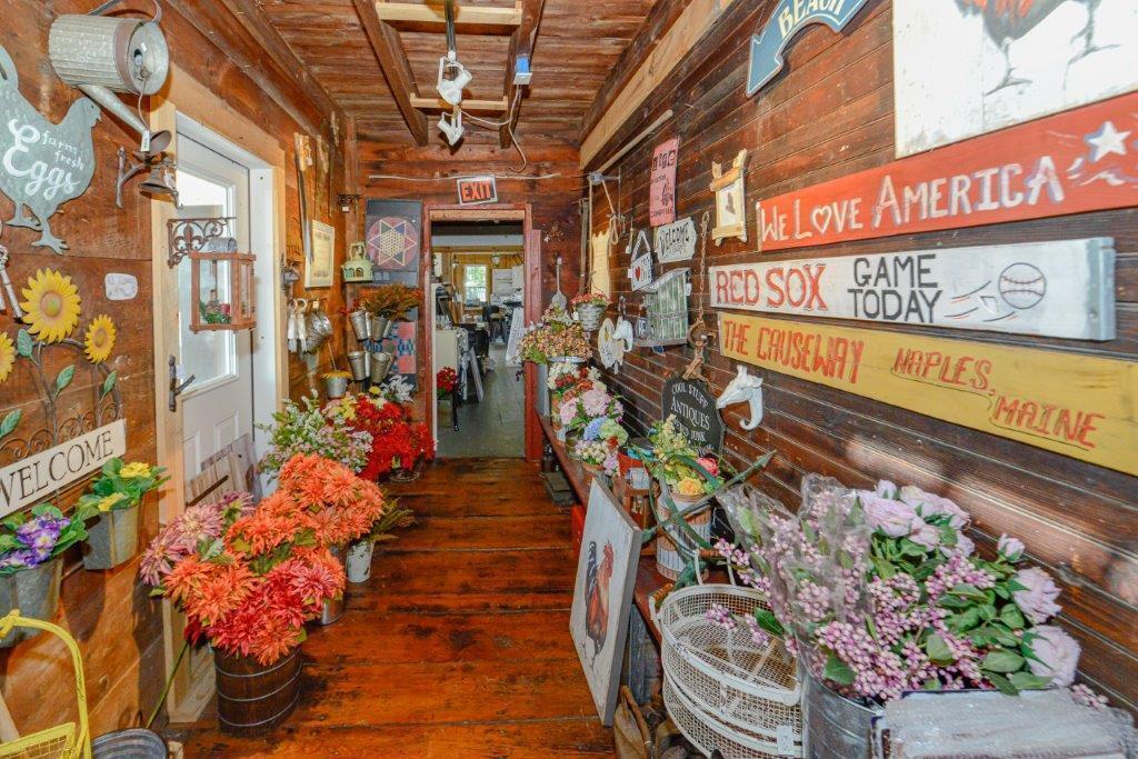 679 Roosevelt Trail, Naples, ME, 04055