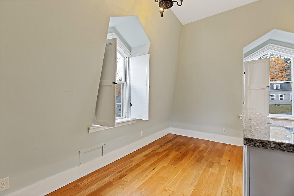 15 Middle Street UNIT 3, Hallowell, ME, 04347