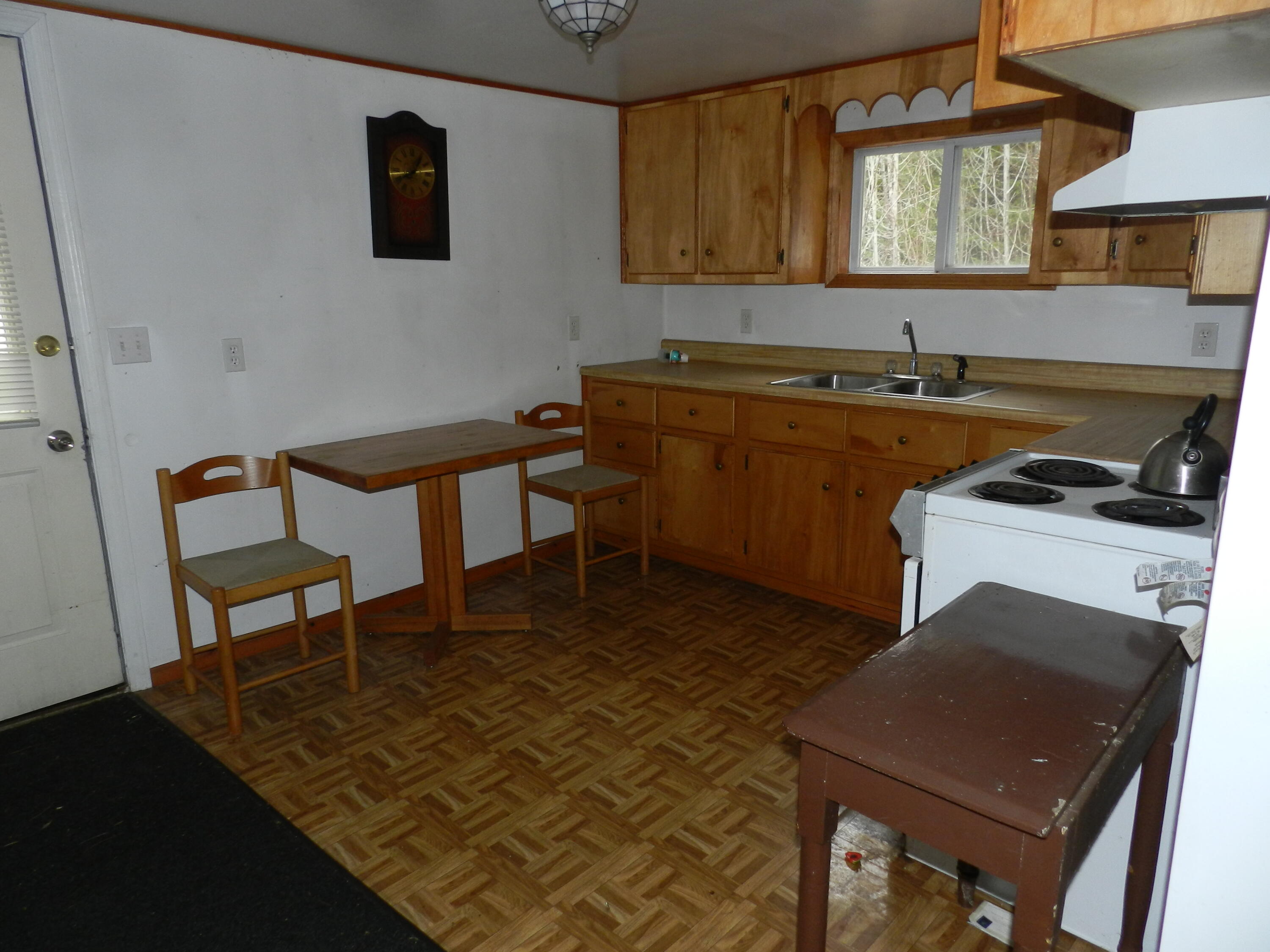 632 County Road, Milford, ME, 04461