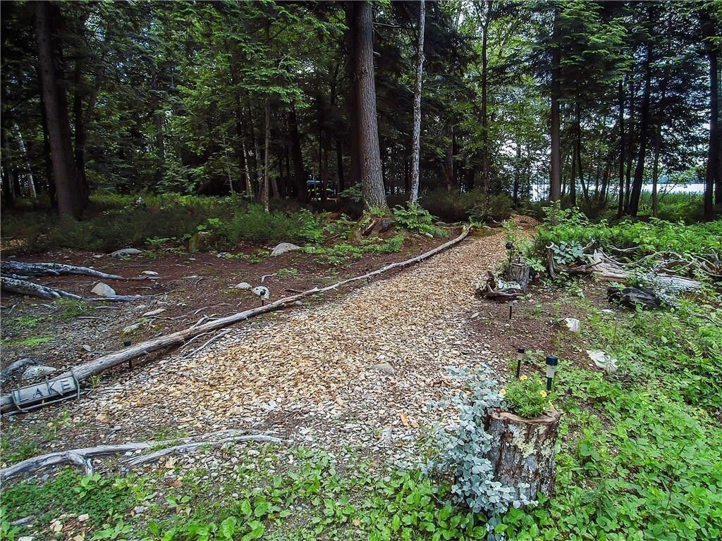 37 Loon Drive, Newport, ME, 04953