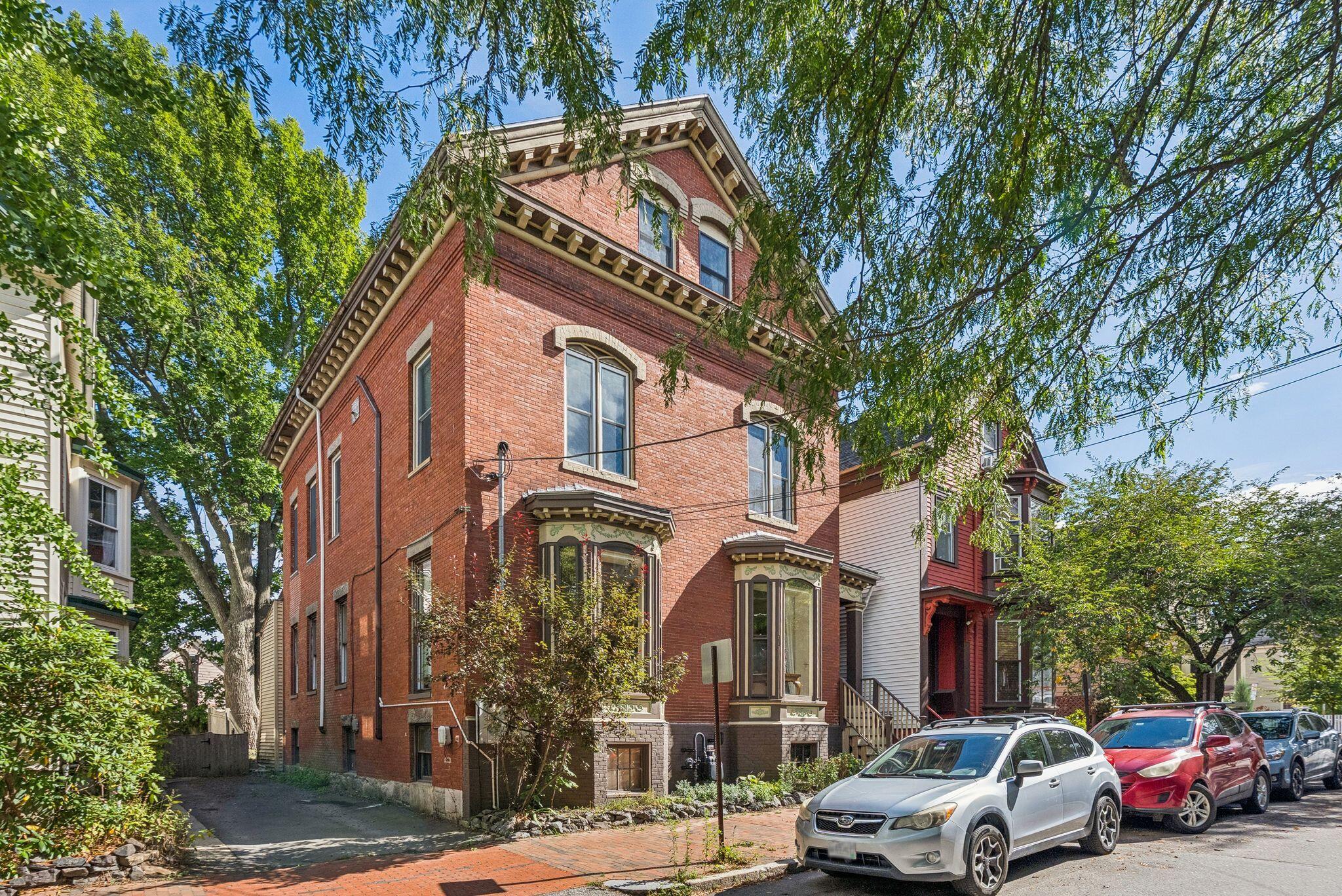 Photo of 77 Carleton Street Portland ME 04102