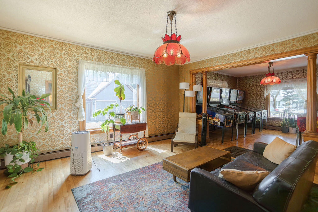 72 Main Street, Peru, ME, 04290