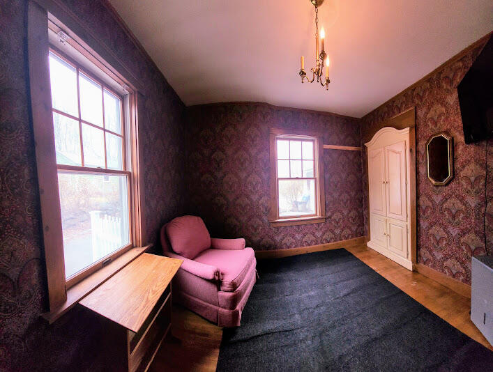 12 Schoolhouse Lane, Hampden, ME, 04444