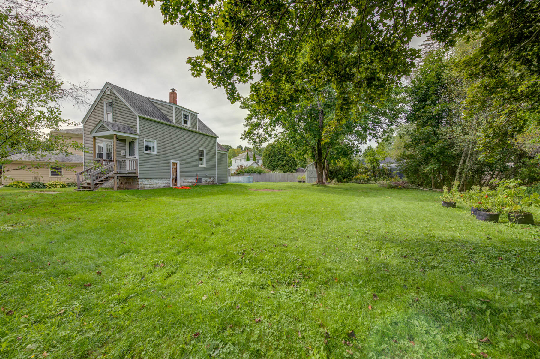 18 Fairlawn Avenue