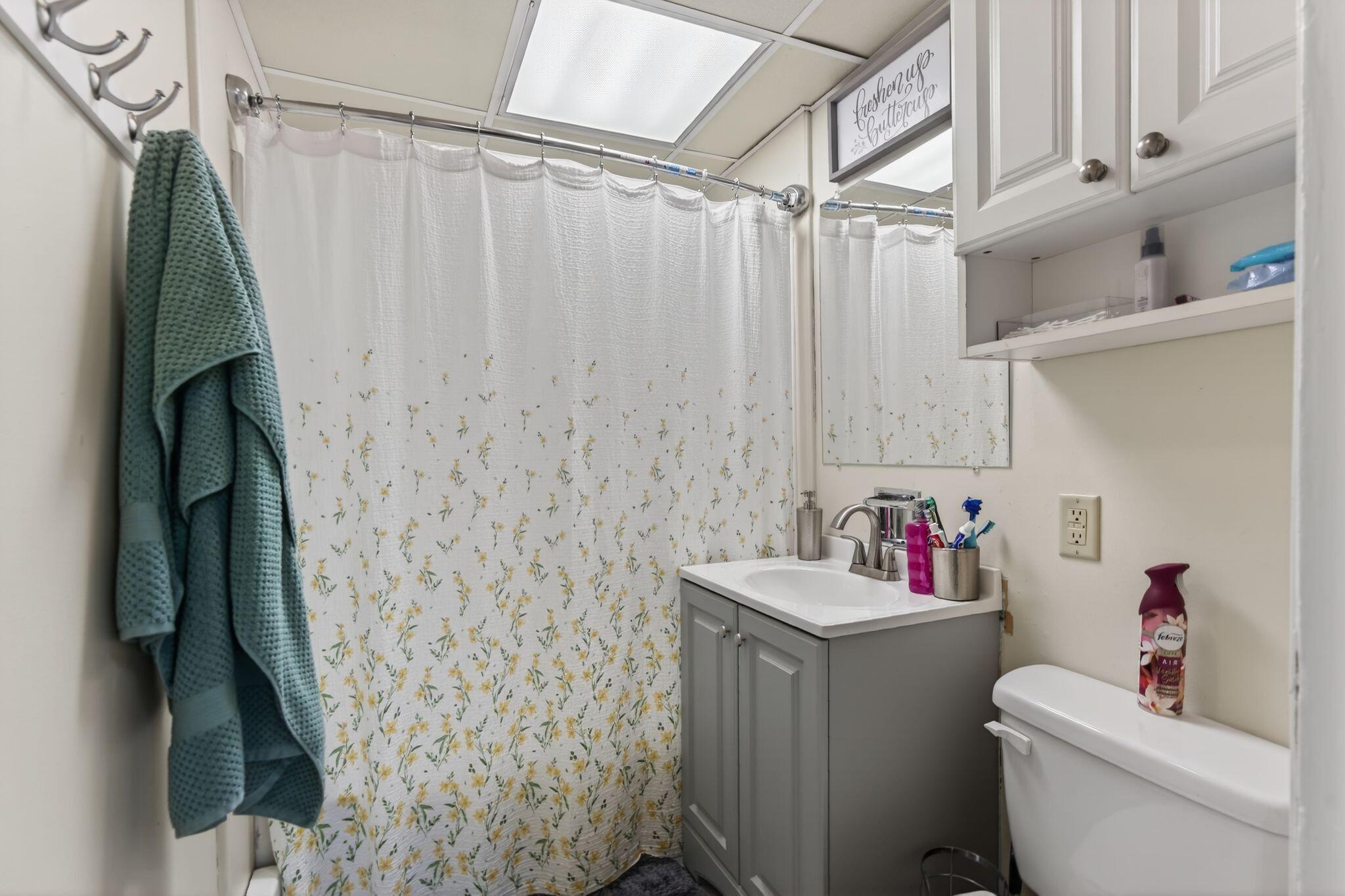 64 Bradbury Street, Biddeford, ME, 04005