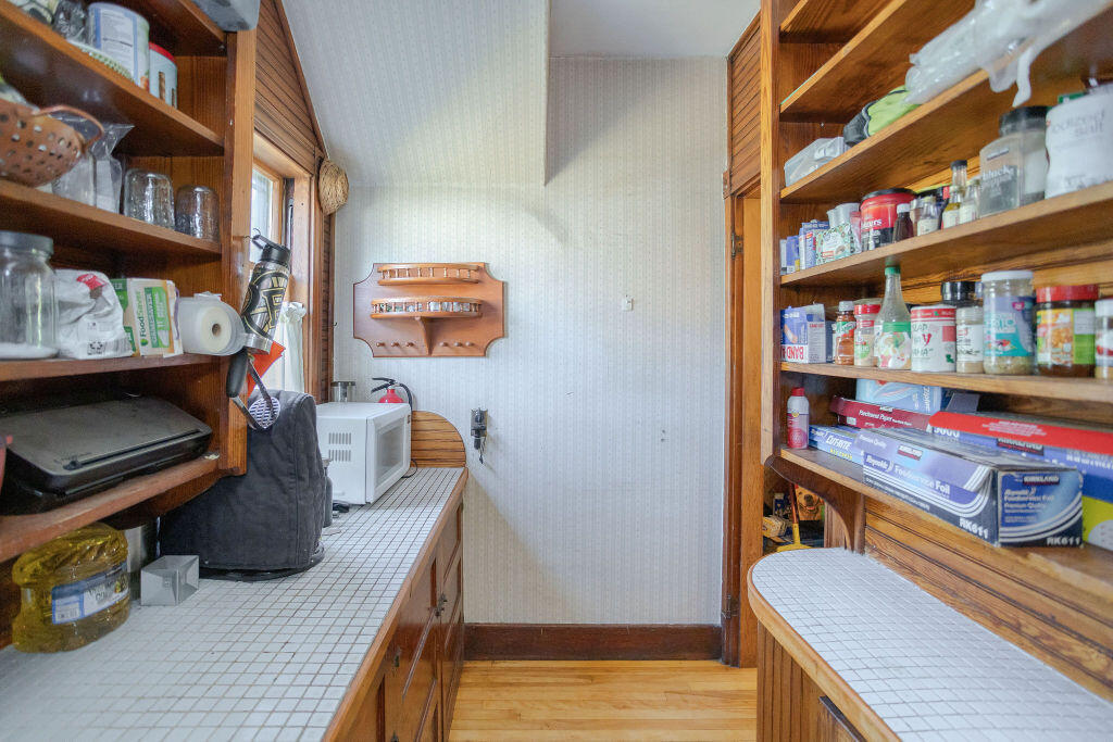 72 Main Street, Peru, ME, 04290