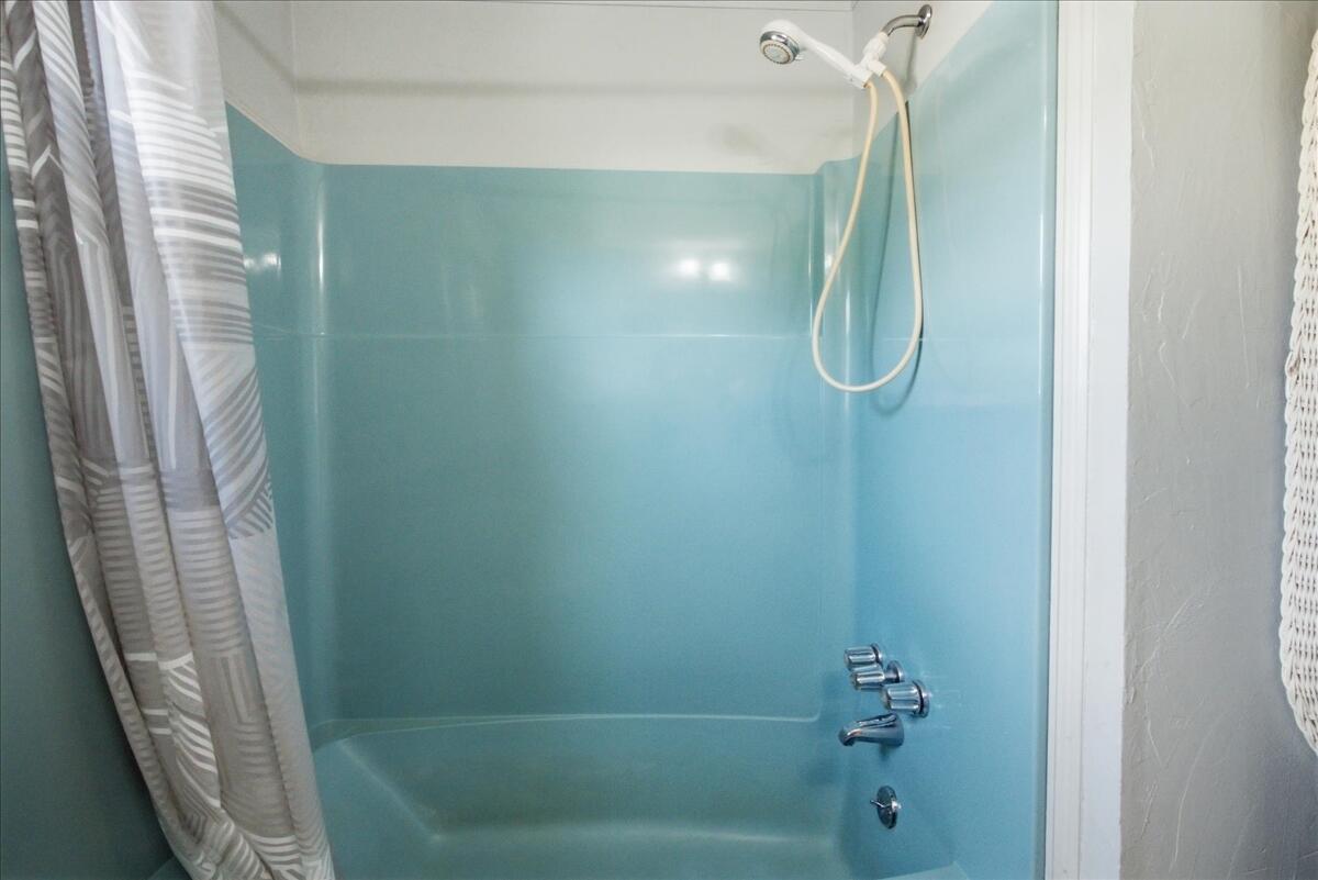 2 Quaker Road, Westbrook, ME 04092 42-DSC07460