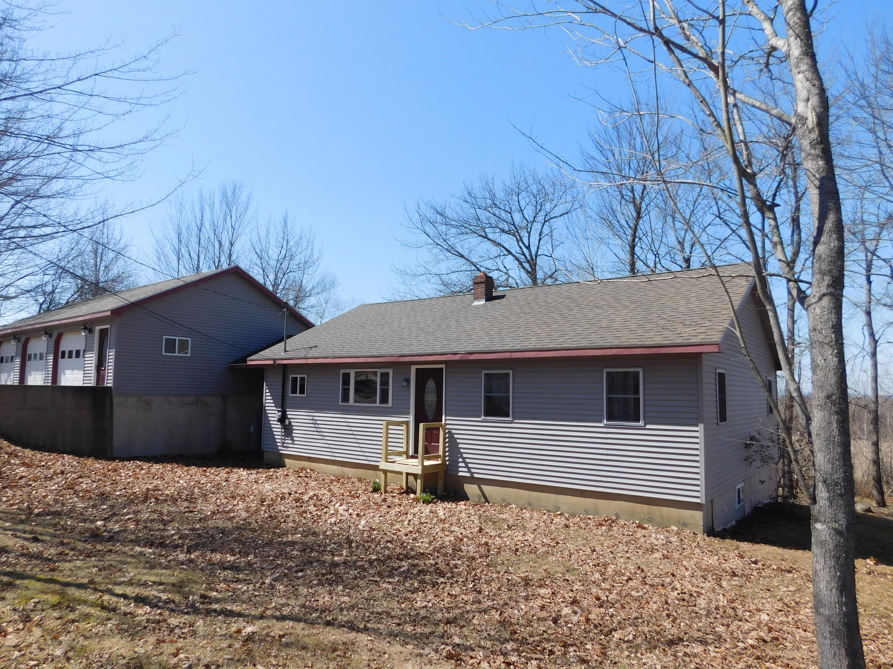 557 Enfield Road, Lincoln, ME, 04457