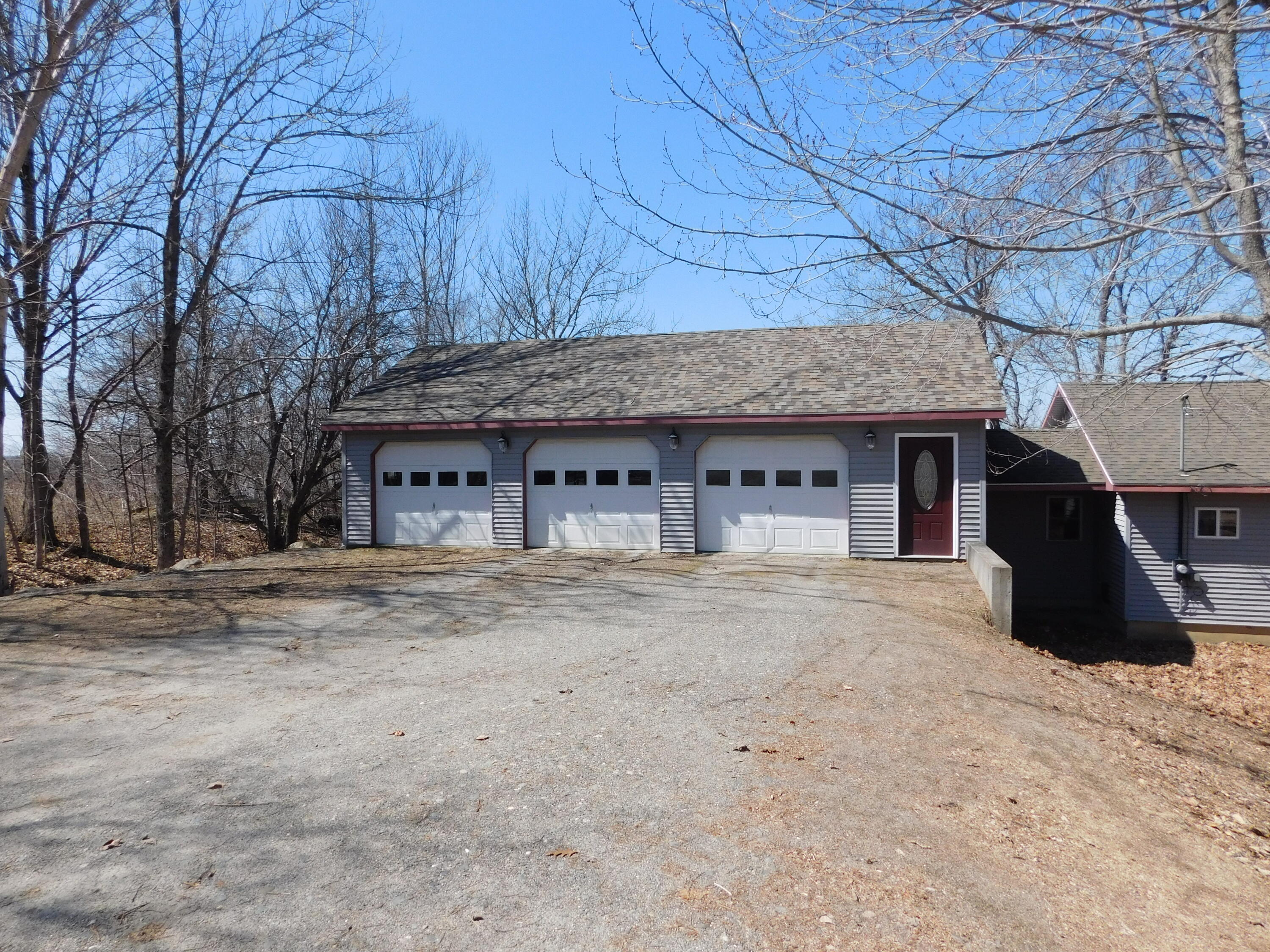 557 Enfield Road, Lincoln, ME, 04457