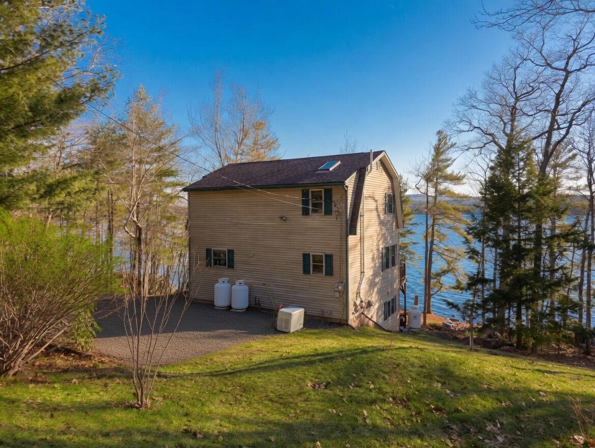 60 Moonlight Drive, Holden, ME, 04429
