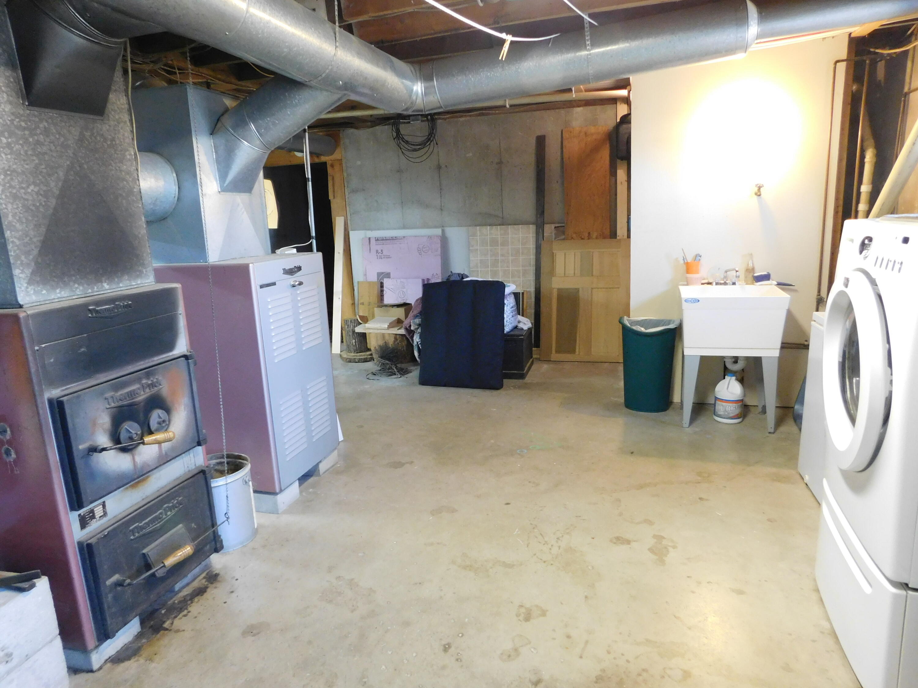 557 Enfield Road, Lincoln, ME, 04457