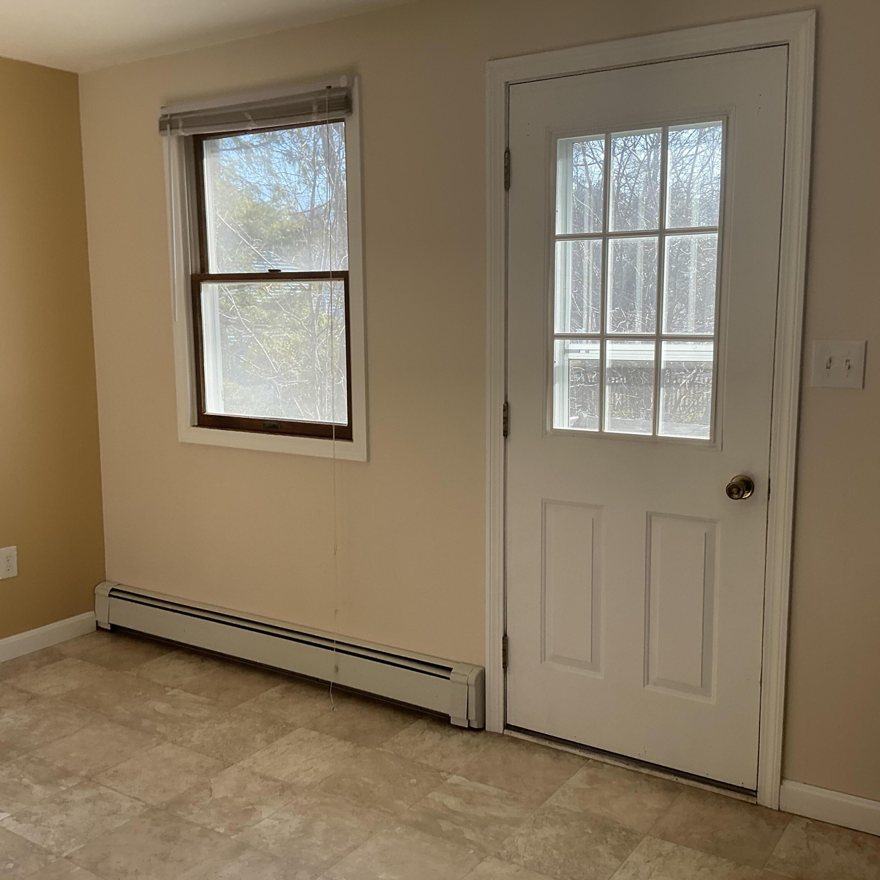 1 Carolyn Street, Topsham, ME, 04086