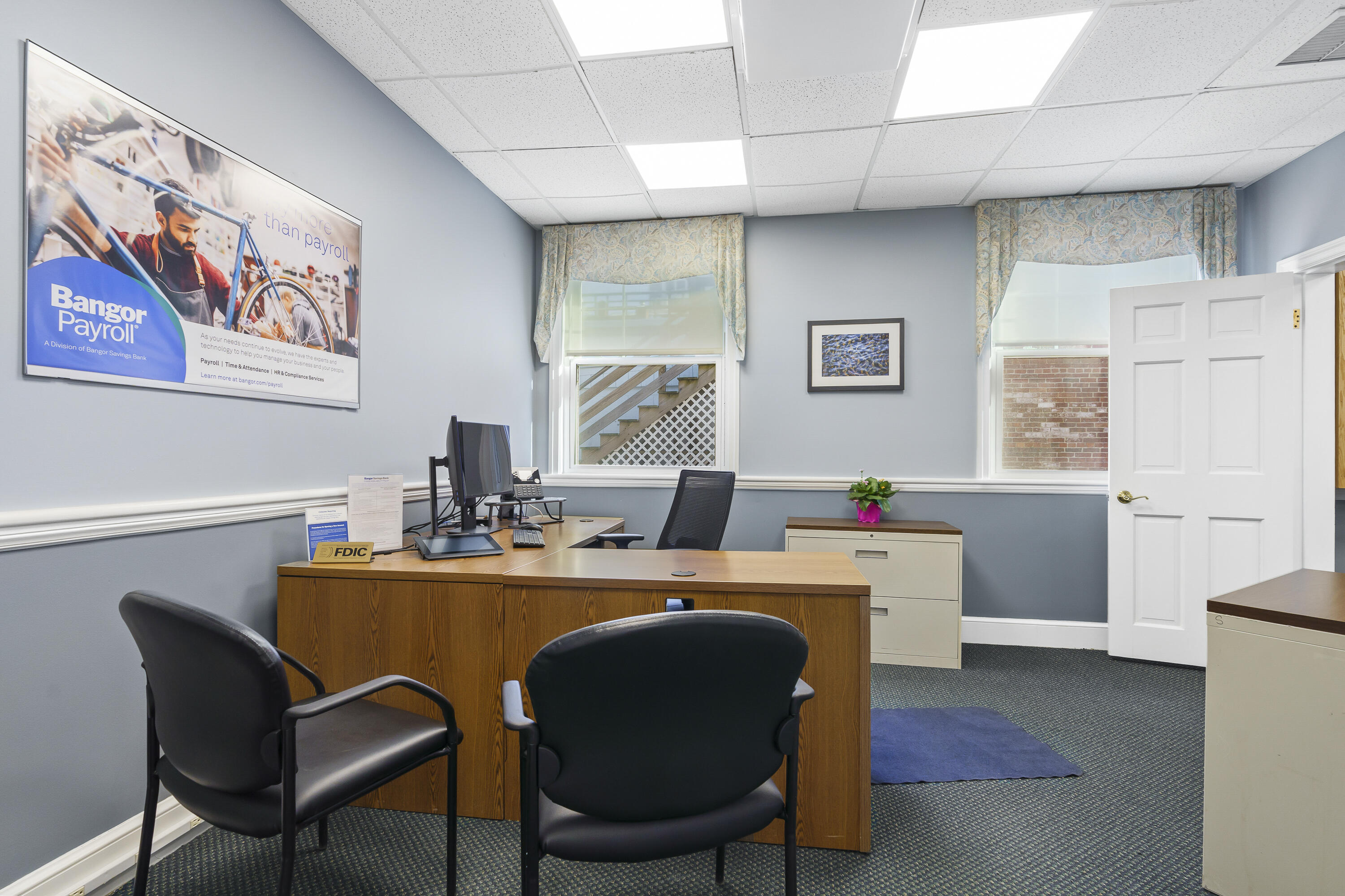 100 Main Street, Damariscotta, ME, 04543