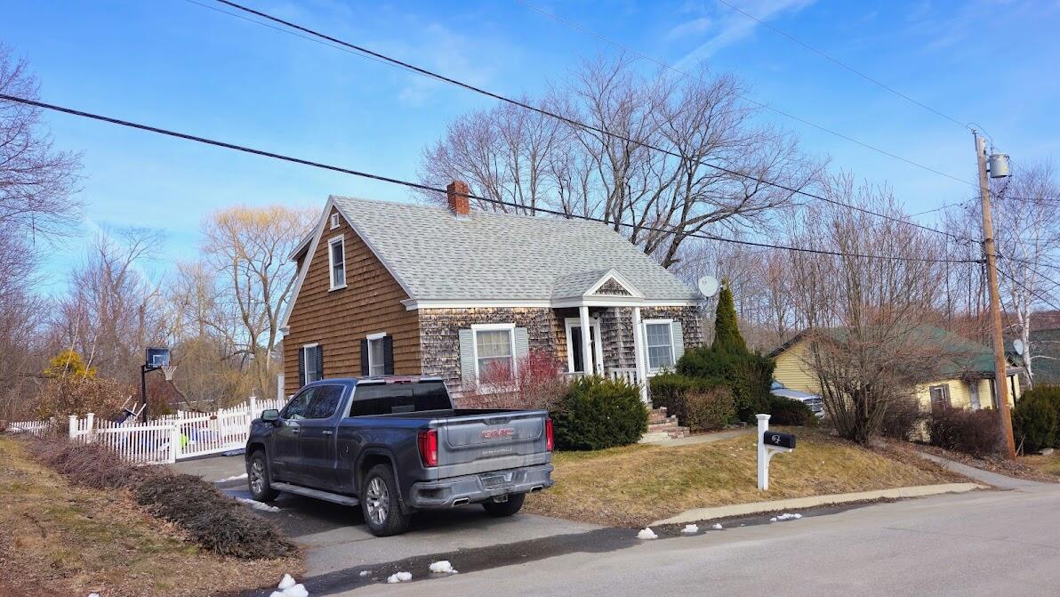 12 Schoolhouse Lane, Hampden, ME, 04444