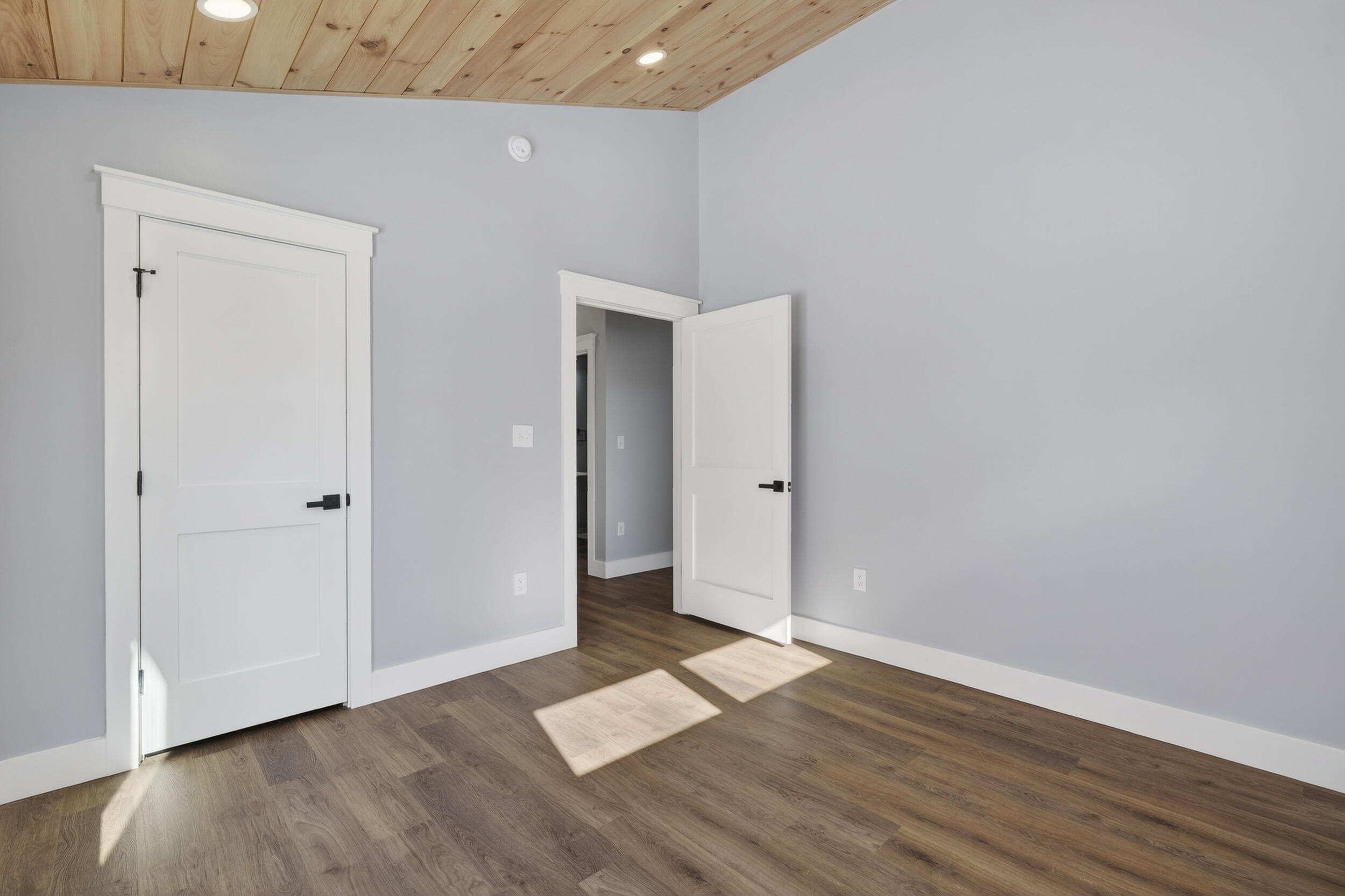 295 Mount Mica Road, Paris, ME, 04281
