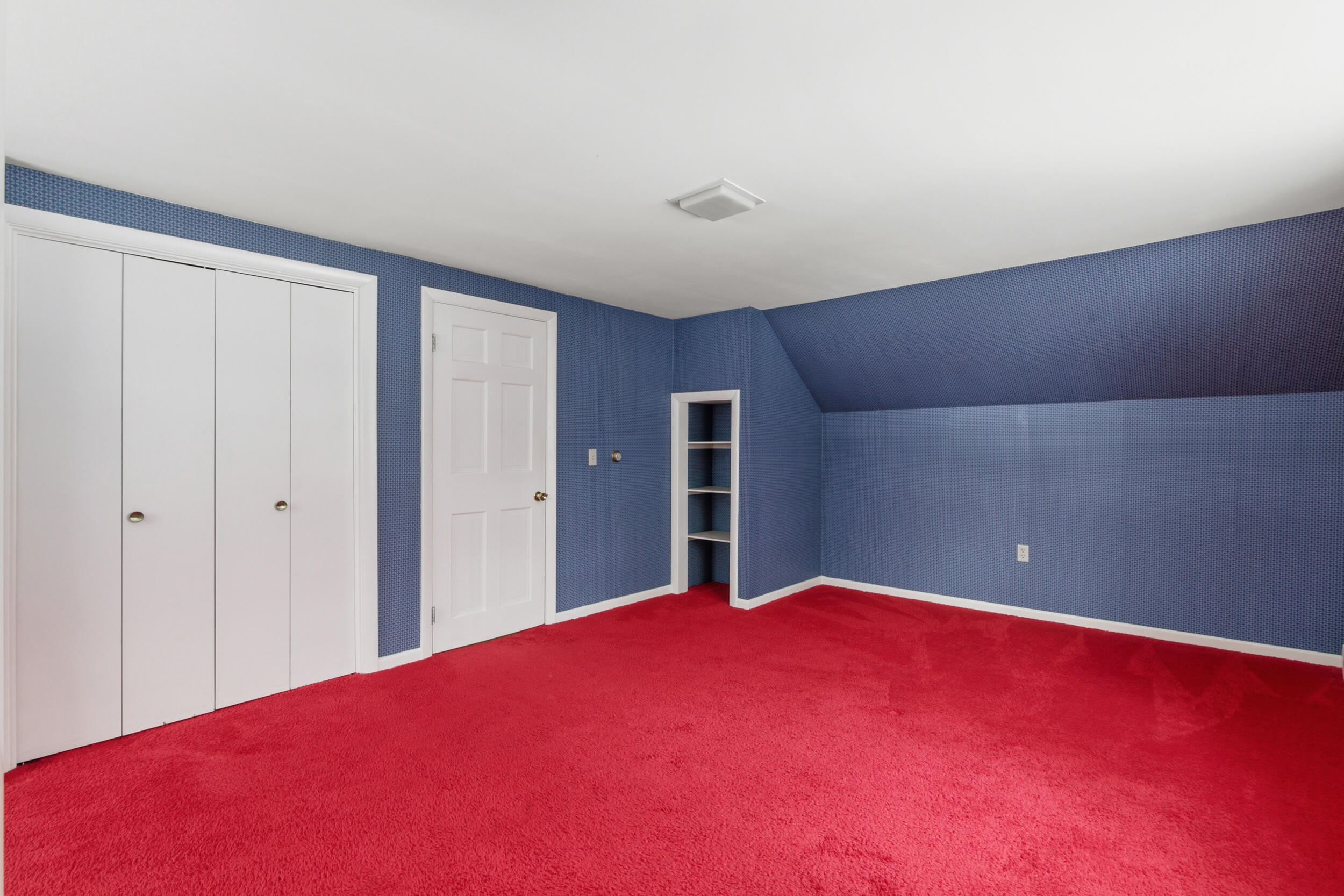 207 N High Street, Bridgton, ME, 04009