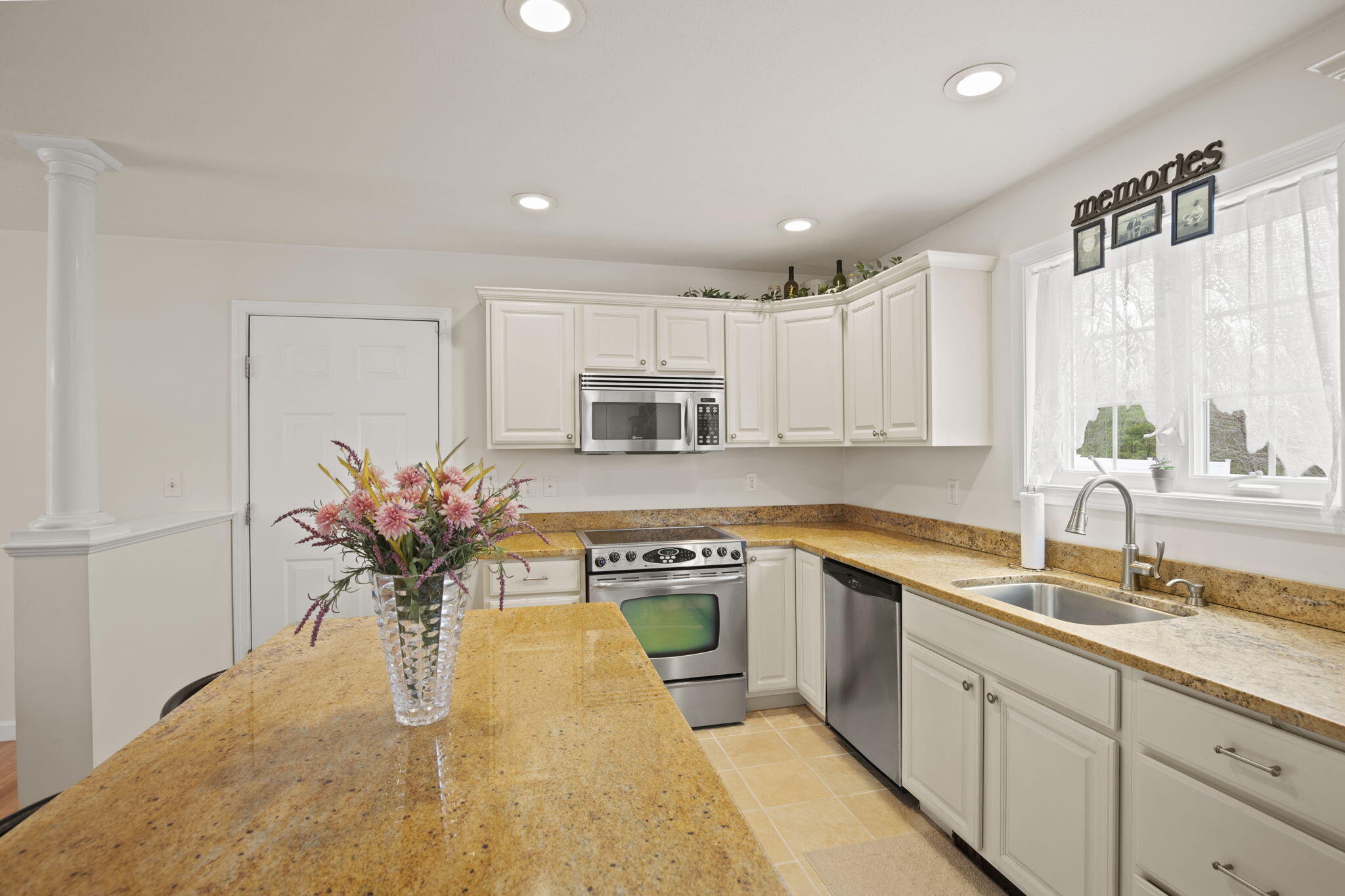 5 Izzy Lane, Kittery, ME, 03904