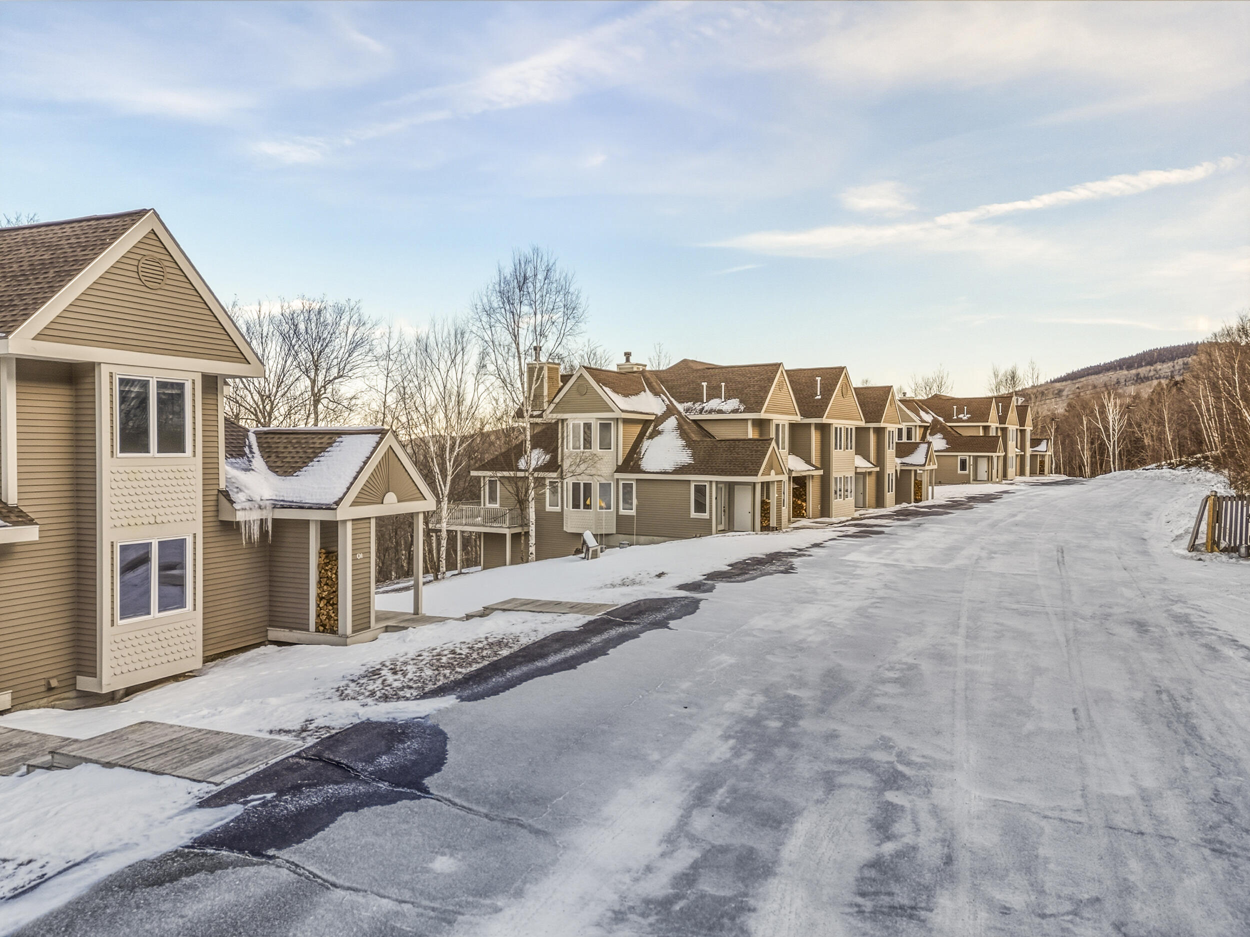 16 Jibe Road Road UNIT O-1, Newry, ME, 04261