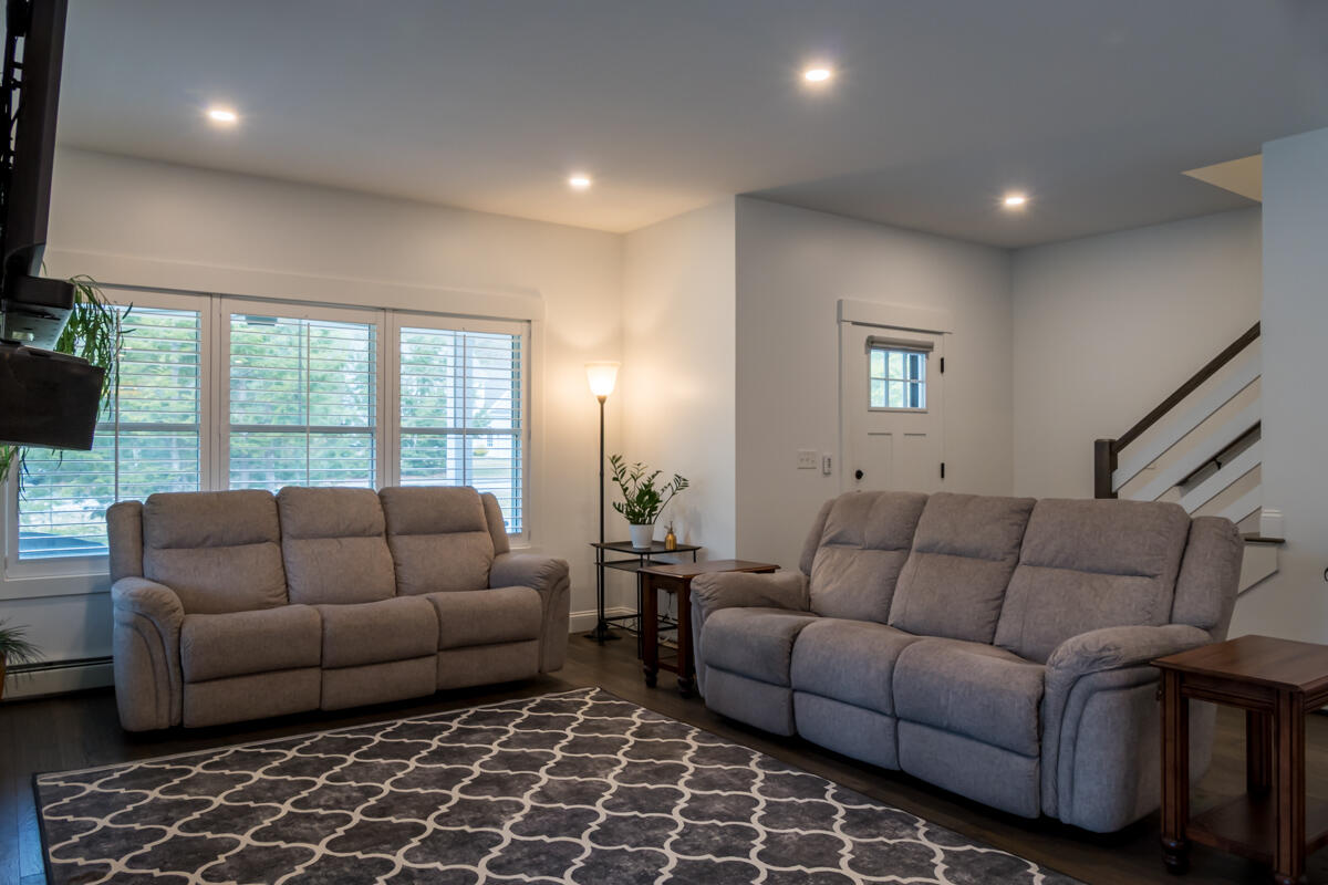 33 Eastfield Drive, Gray, ME, 04039