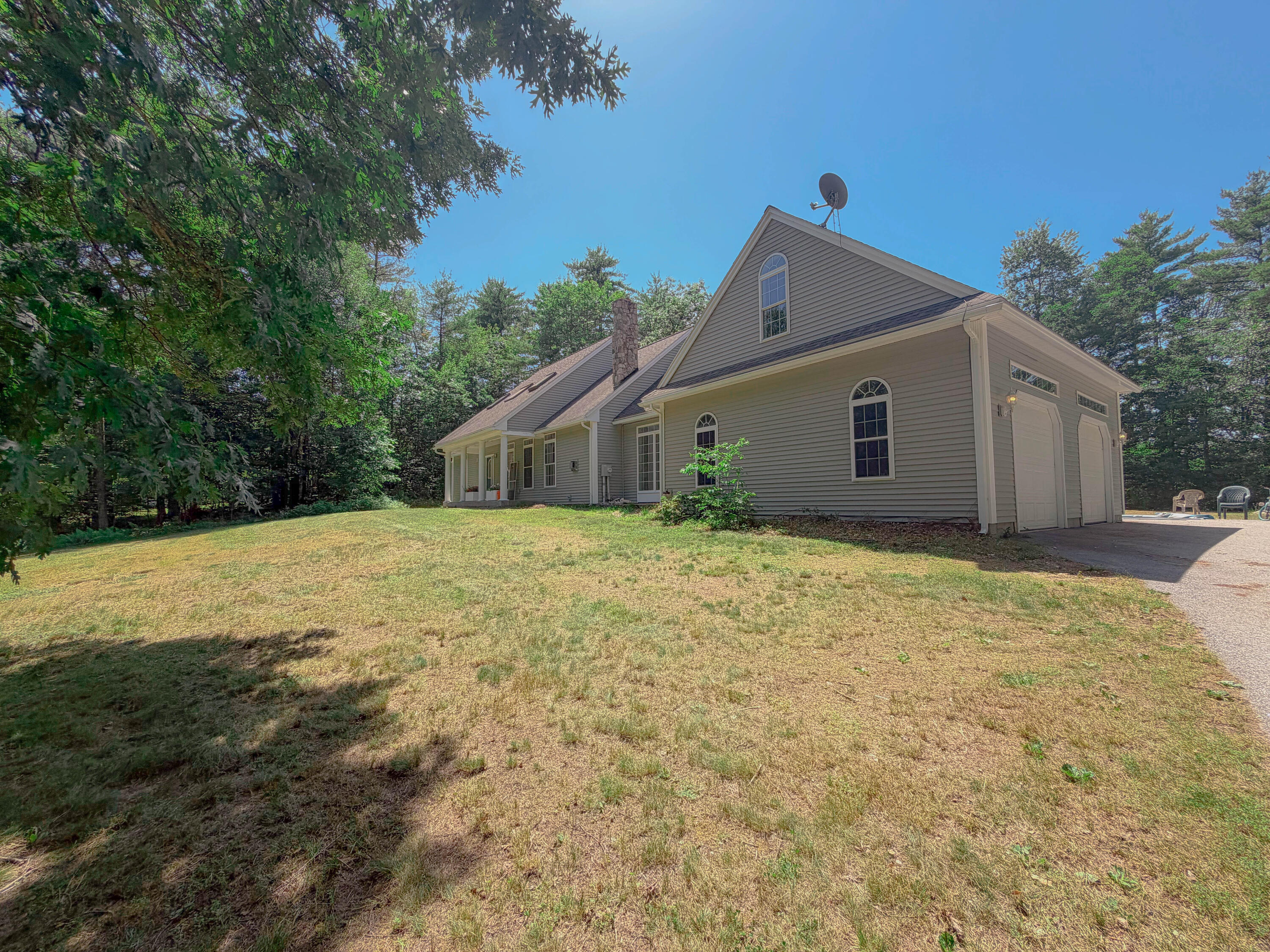 Photo of 31 Russell Road Newfield ME 04095