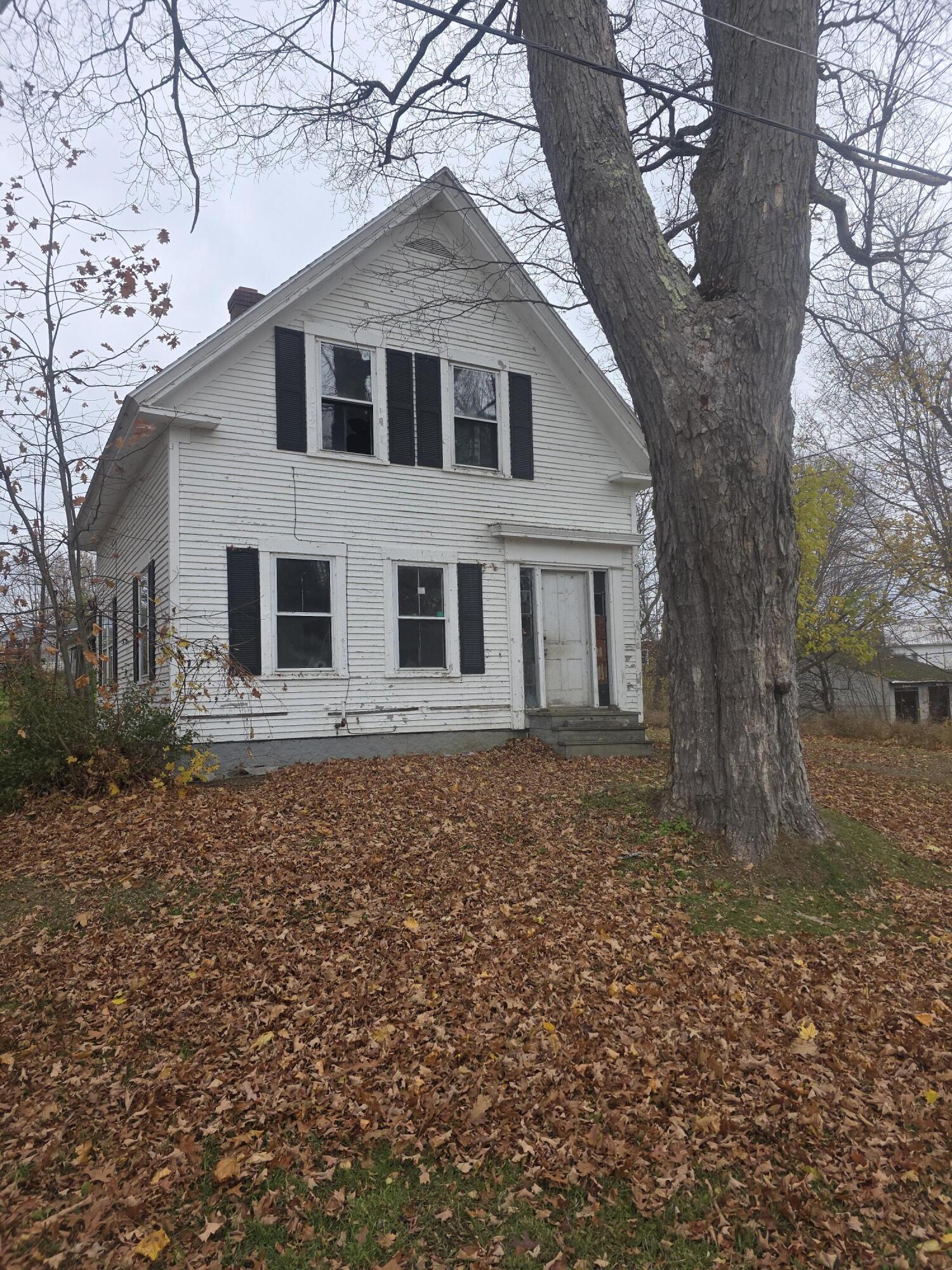 90 East Main Street, Searsport, ME, 04974