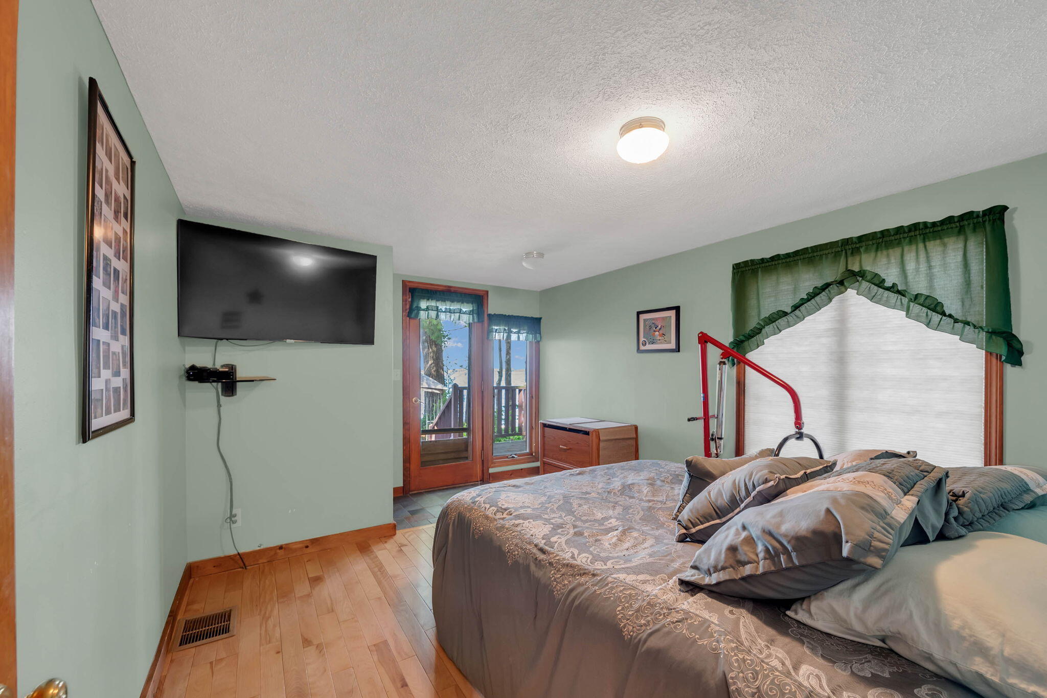 46 Crescent Avenue