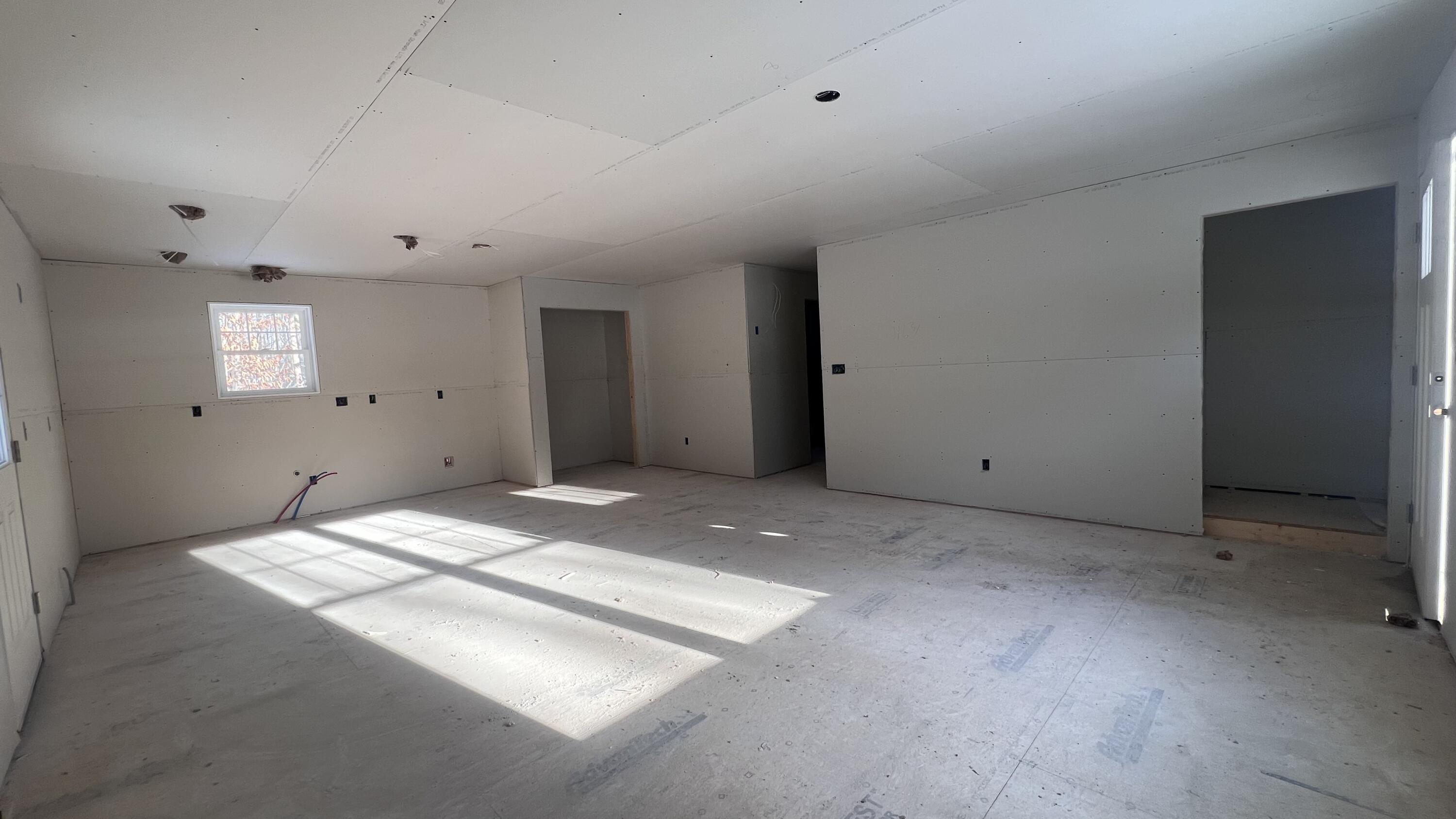 140 Raymond Hill Road, Raymond, ME, 04071