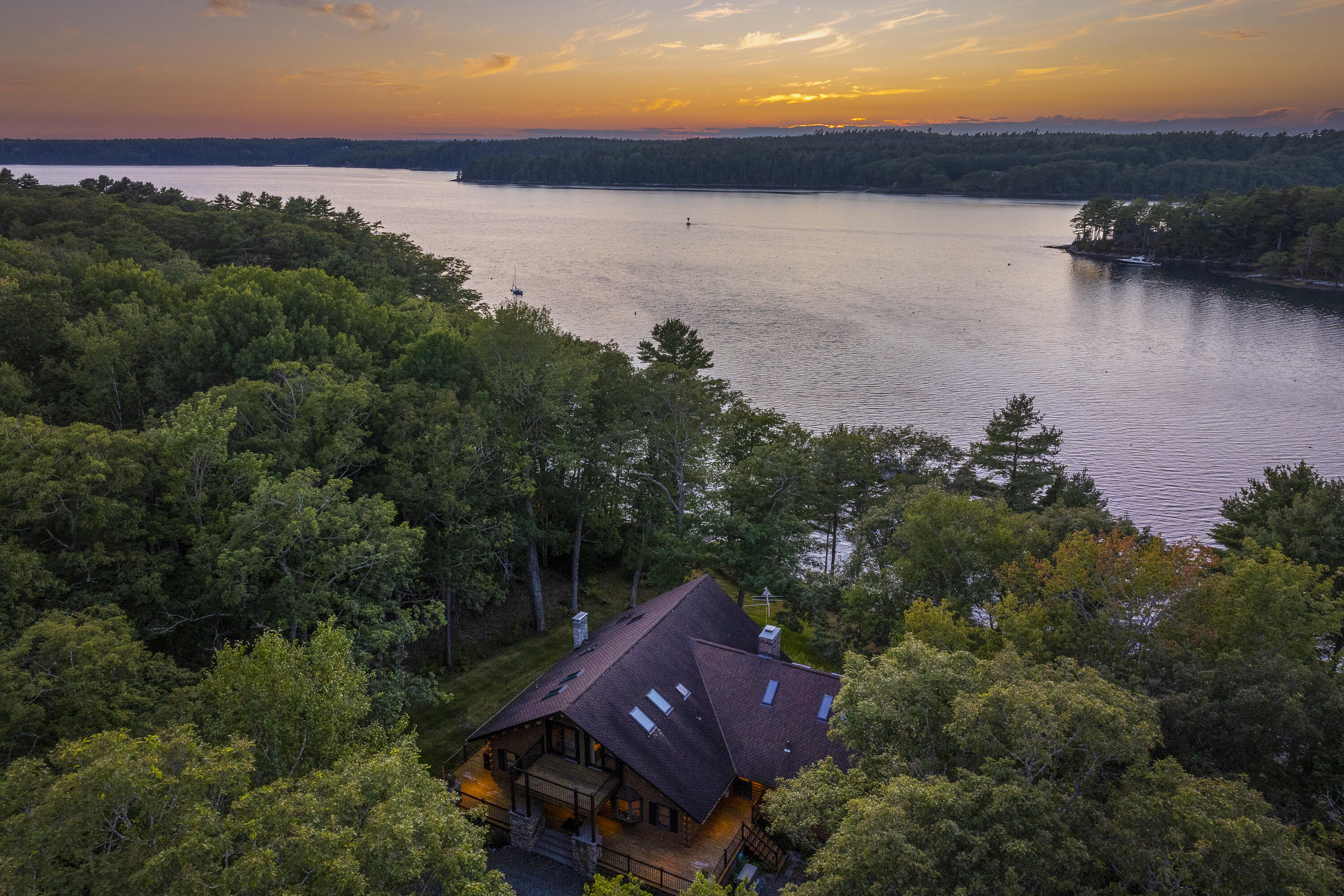 44 Stone Point Lane, Boothbay, ME, 04537