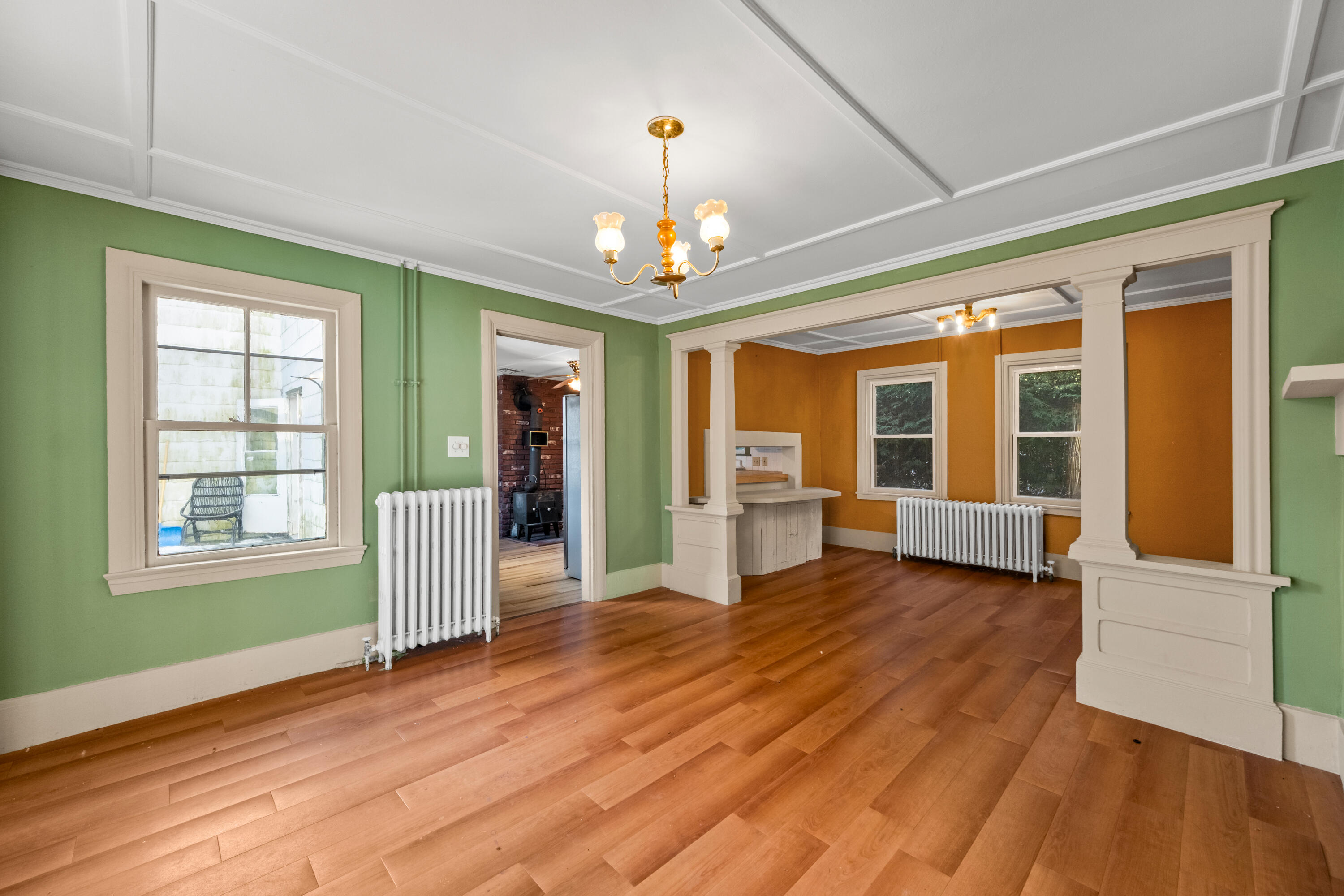 84 Pleasant Street