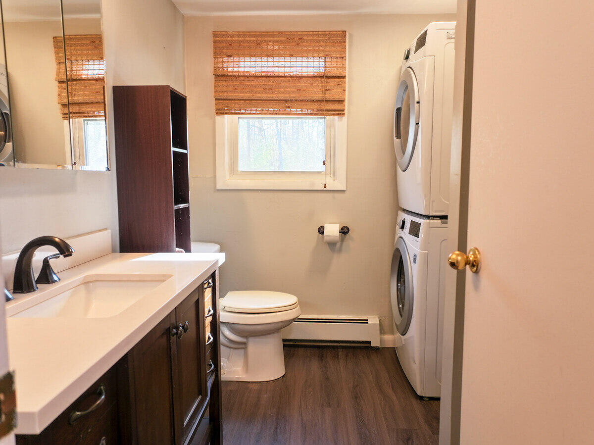 32 Lawn Avenue, Gorham, ME, 04038