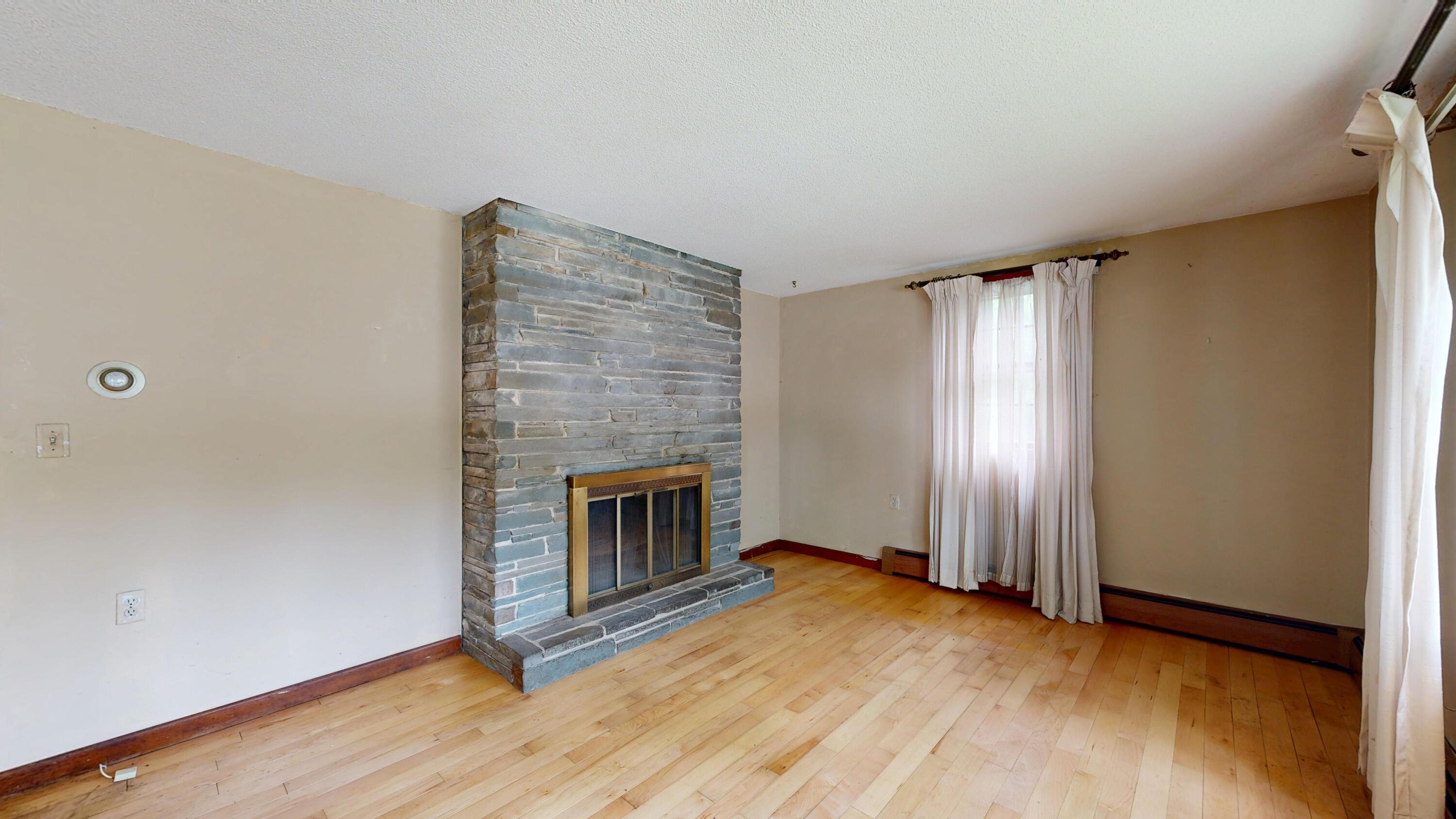172 Sandy Hill Road, South Portland, ME 04106 Living Room