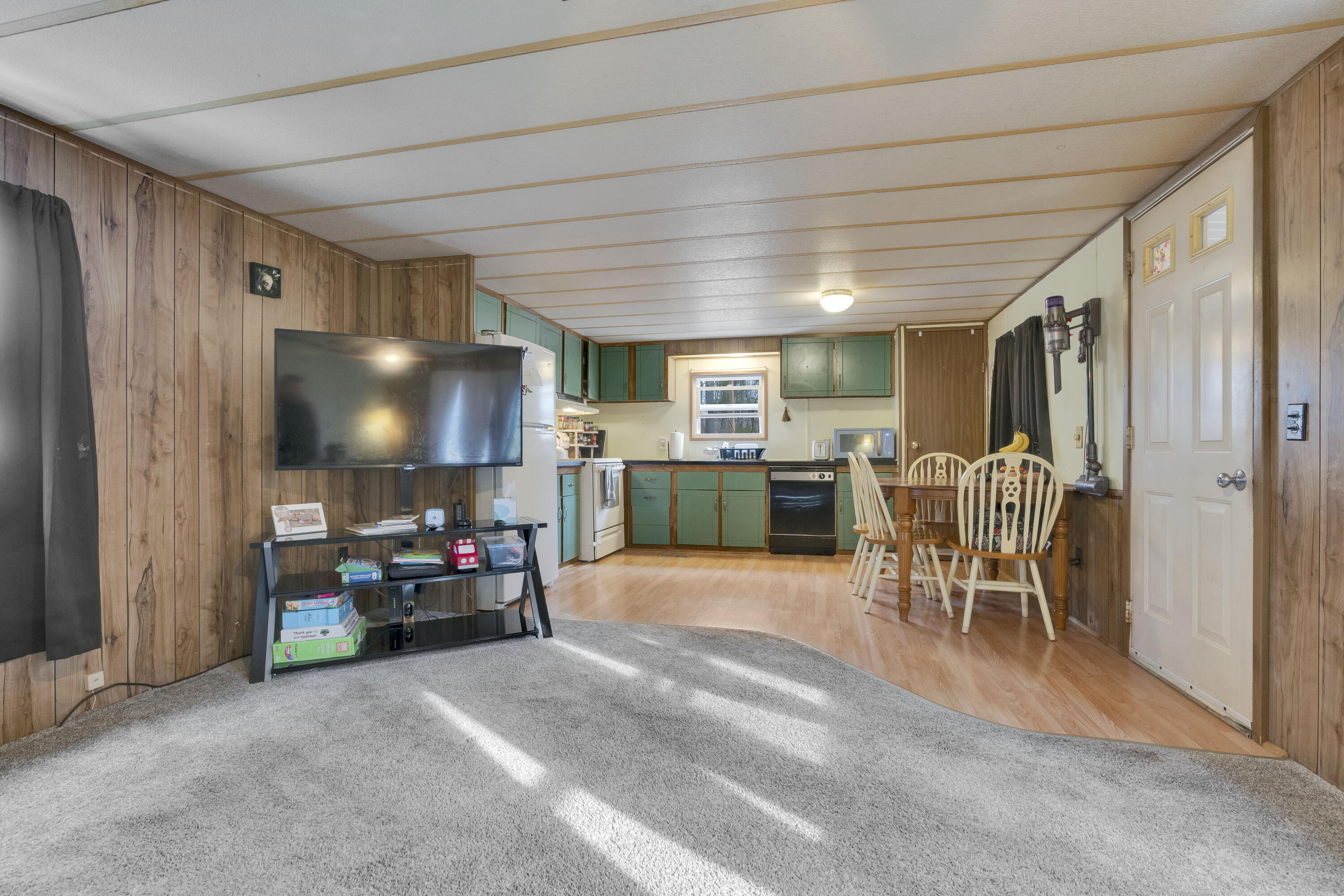 17 Red Fox Lane, Sanford, ME, 04073