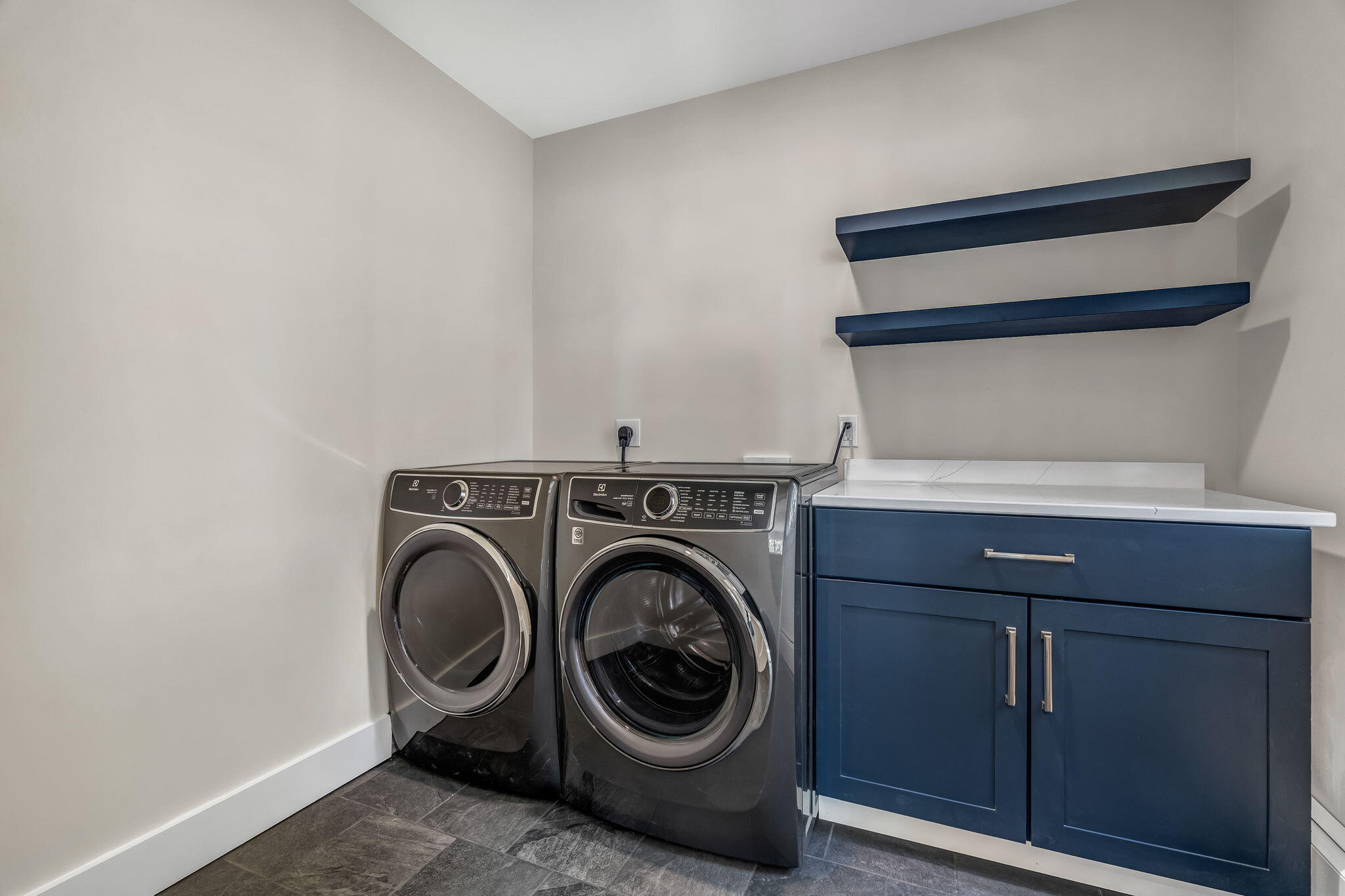 82 Falcon Lane, Lamoine, ME, 04605