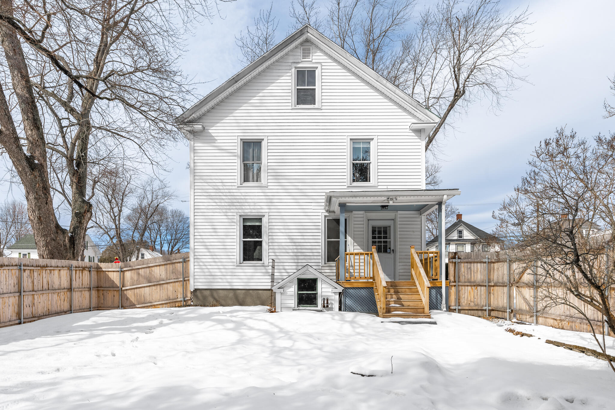 178 W Broadway, Bangor, ME, 04401