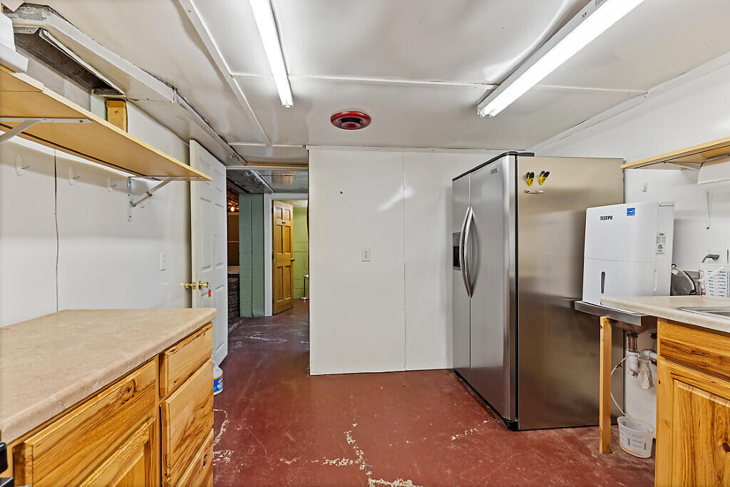 83 Main Street, Phillips, ME, 04966