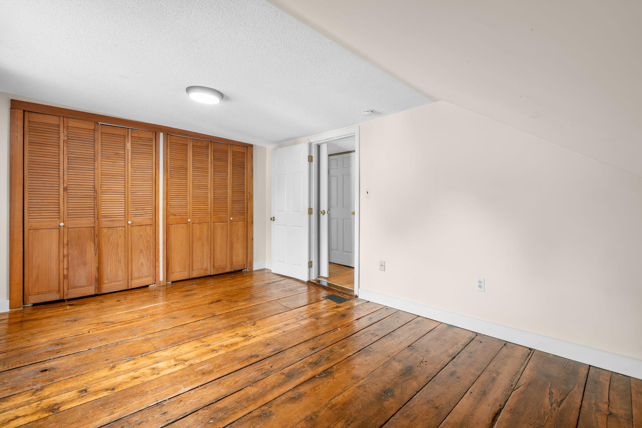 57-web-or-mls-335-upper-dedham-rd