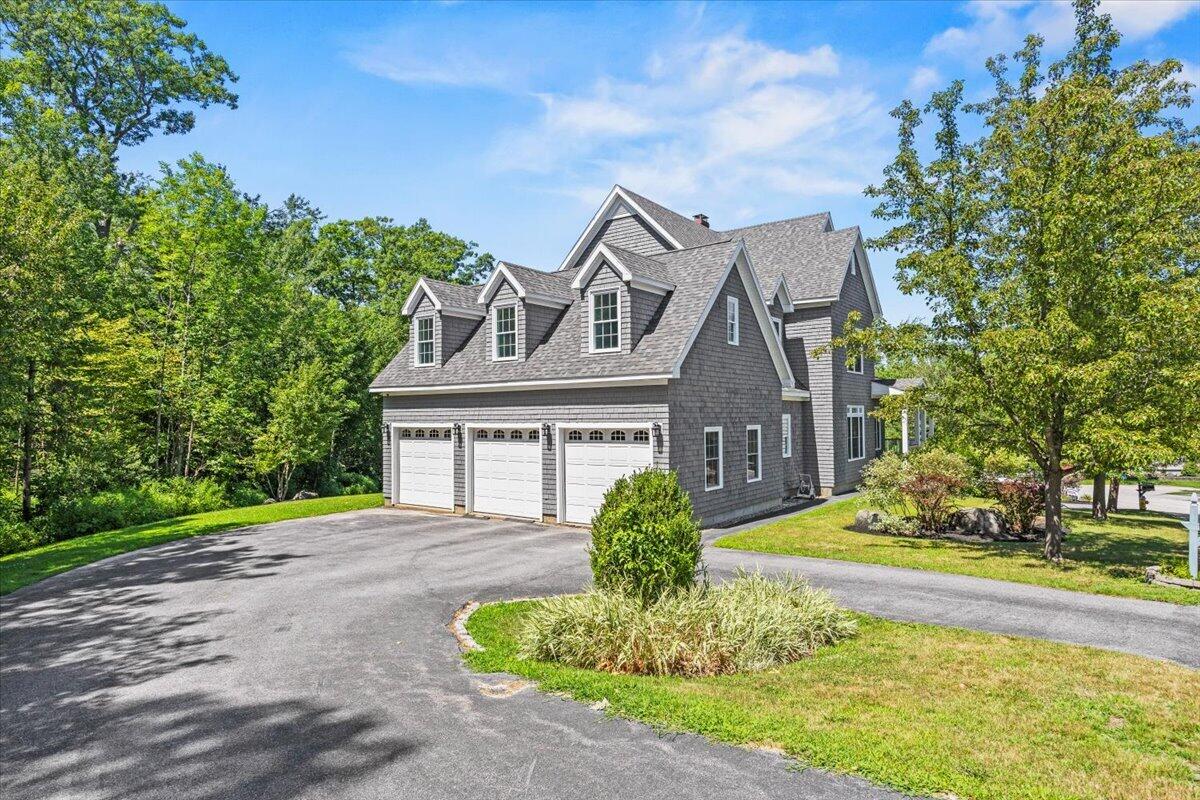Photo of 18 Oakwood Drive South Portland ME 04106