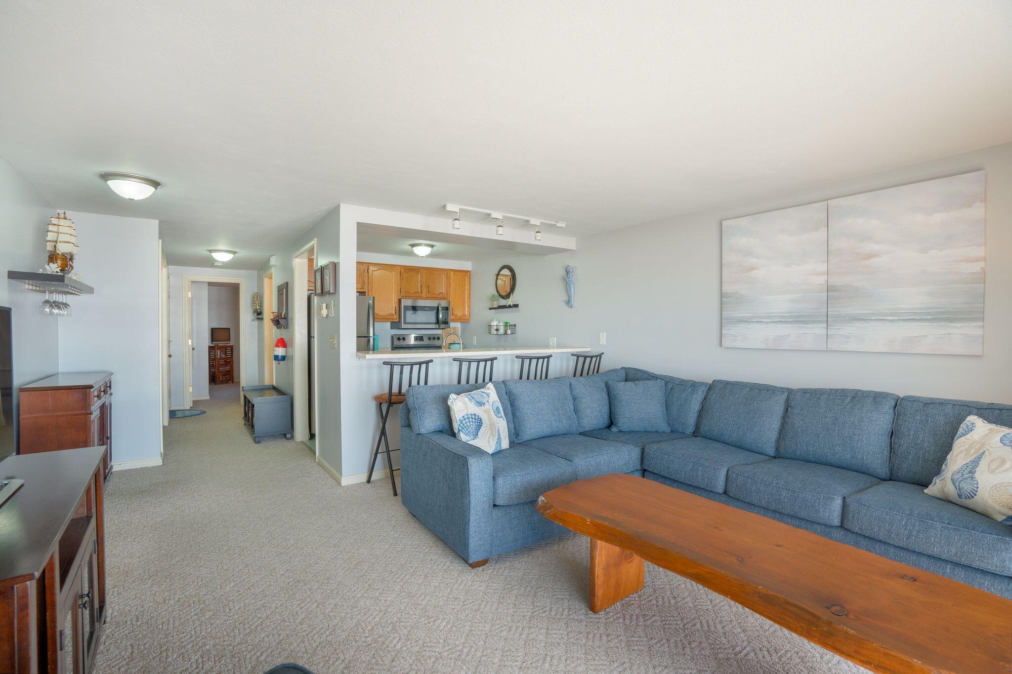 105 E Grand Avenue 7