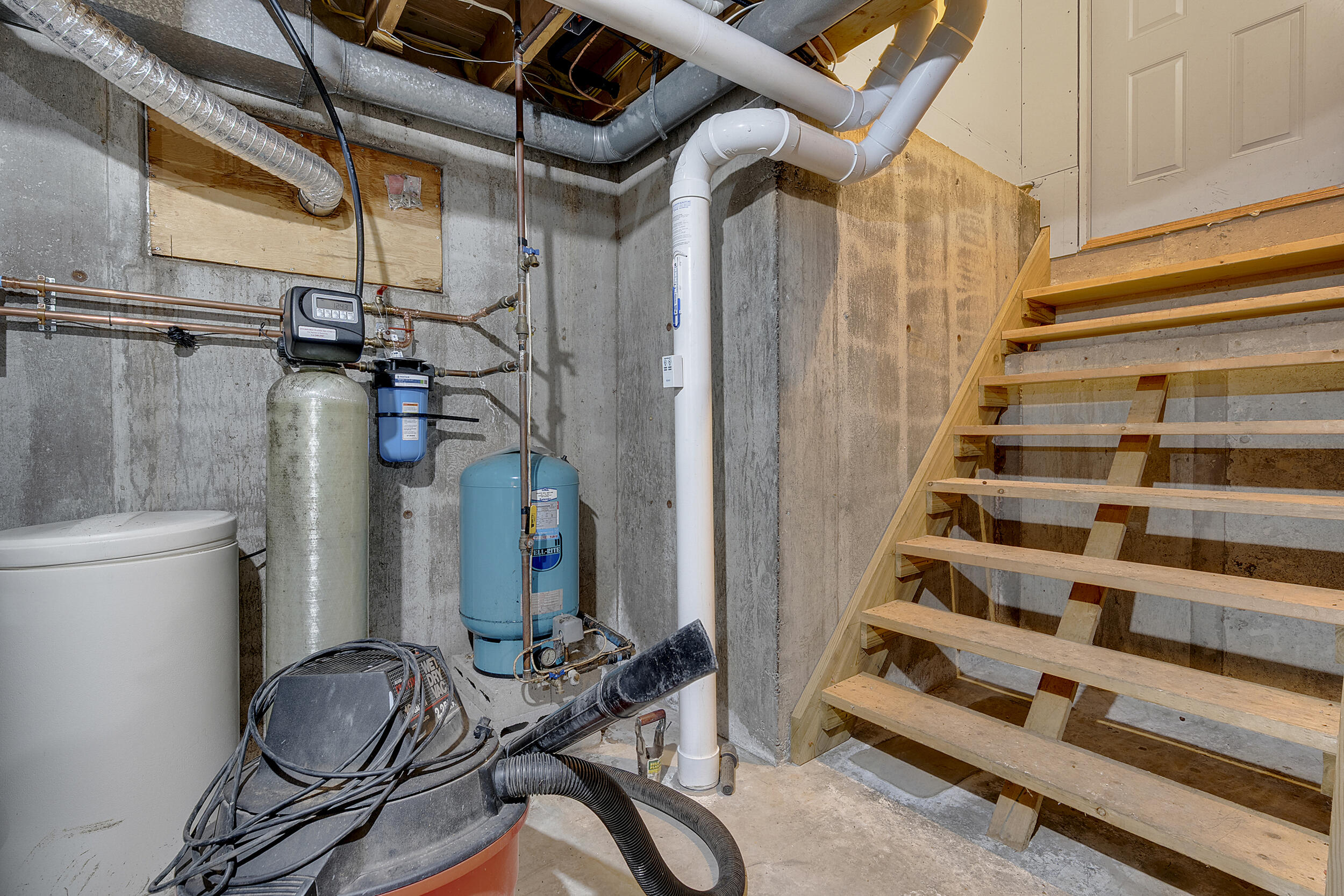 227 Benson Road, Manchester, ME, 04351