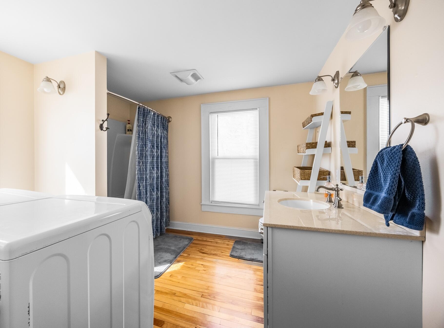 178 W Broadway, Bangor, ME, 04401