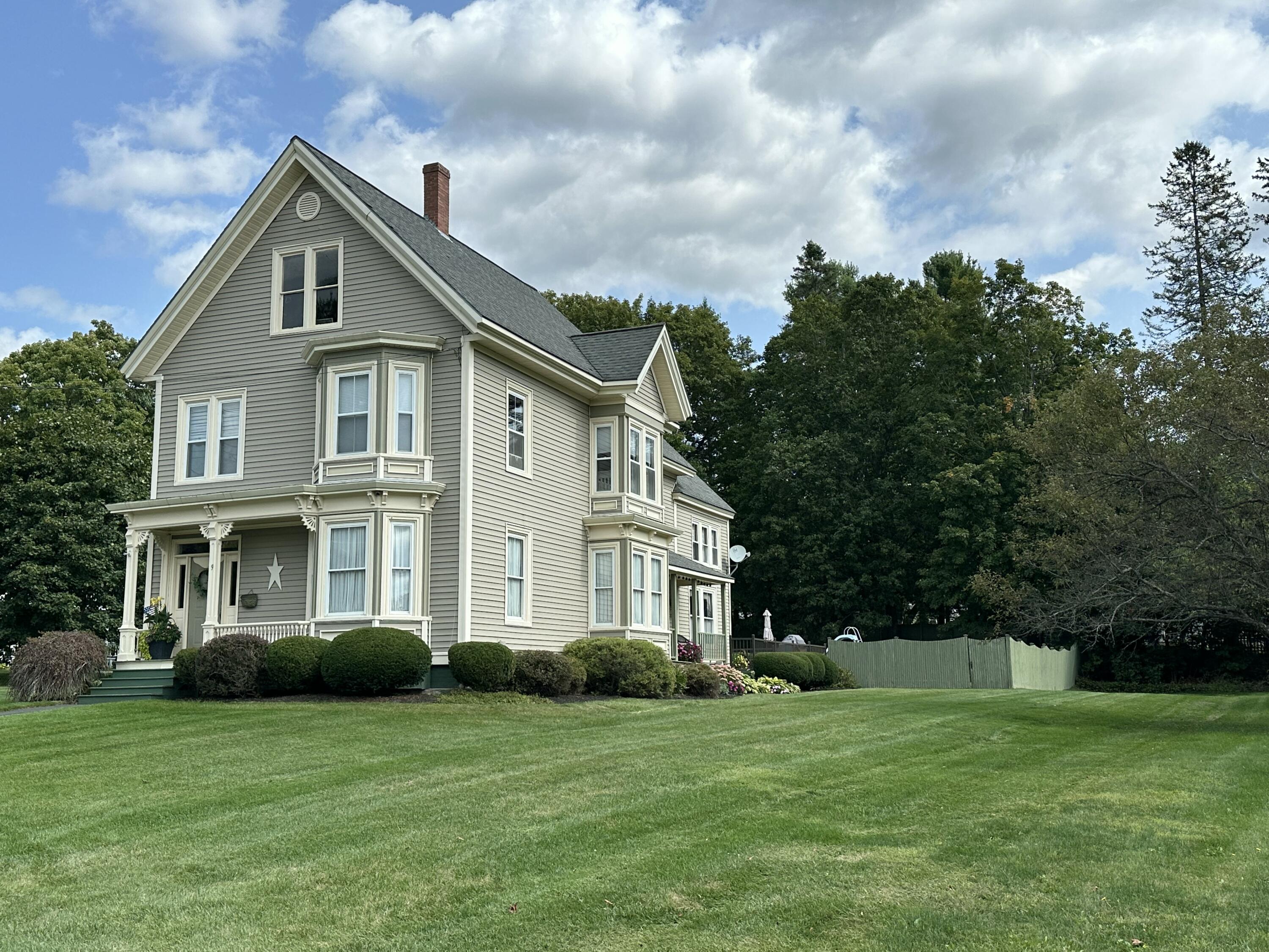 9 Charles Street, Houlton, ME, 04730