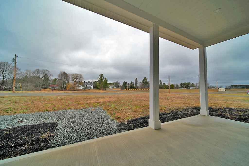 9 Lilac Lane, Houlton, ME, 04730