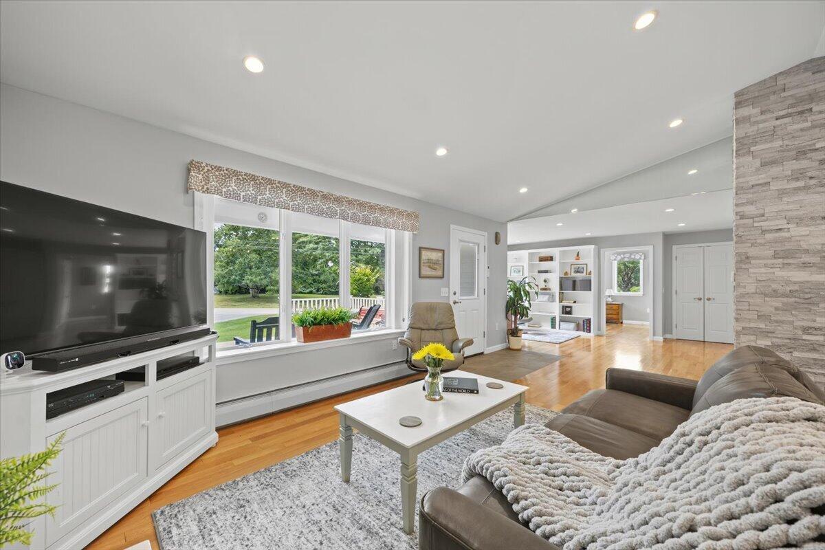 40 Old Neck Road, Scarborough, ME 04074 18-40 Old Neck-18
