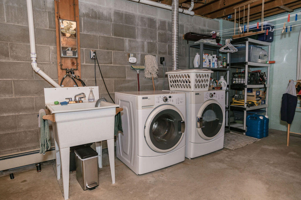 27 Prairie Road, Salem Twp, ME, 04983