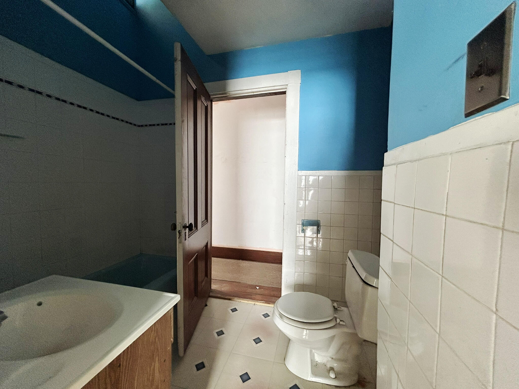 25 Pleasant Avenue, Portland, ME, 04103