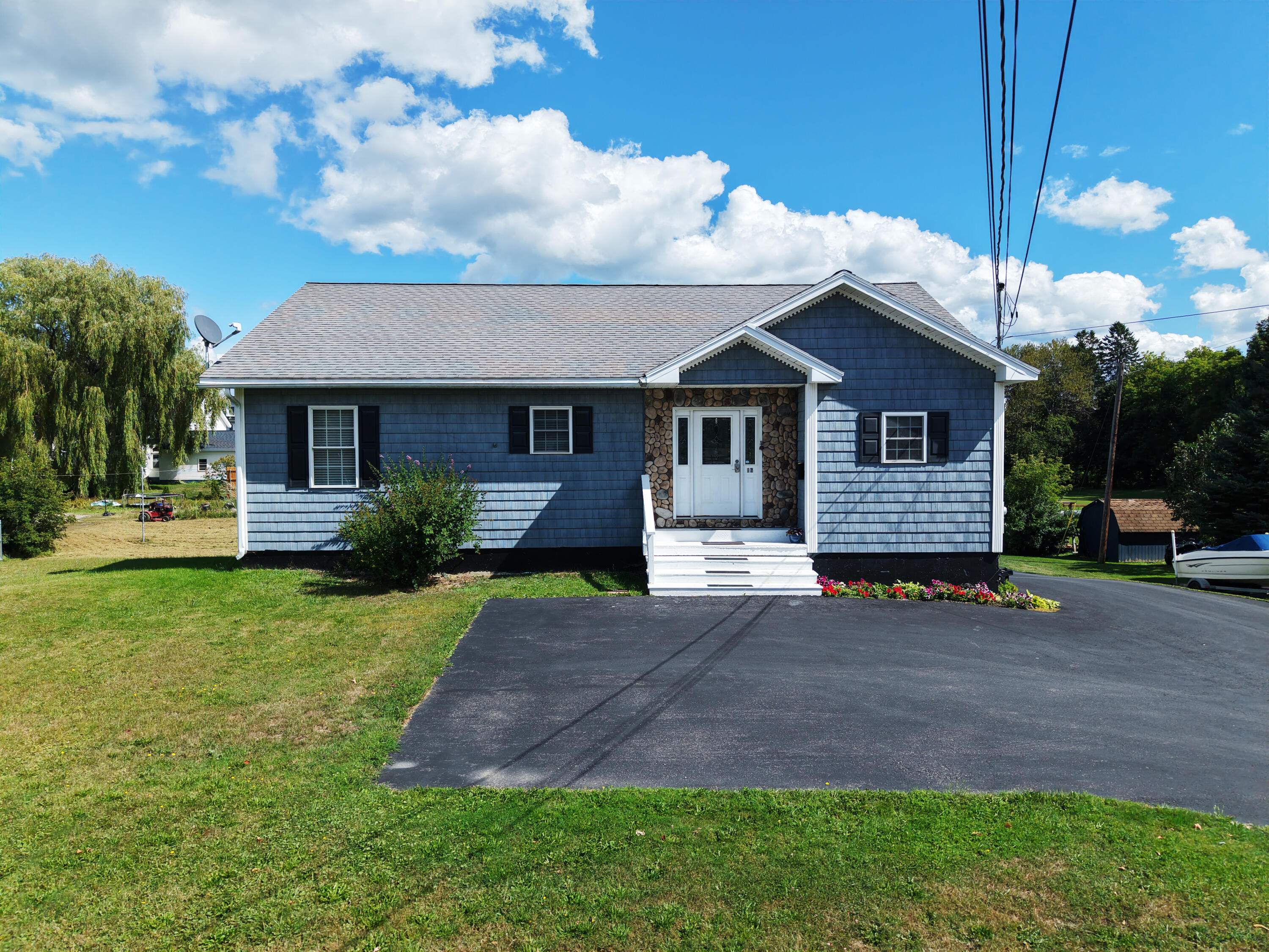 Photo of 16 South Street Houlton ME 04730