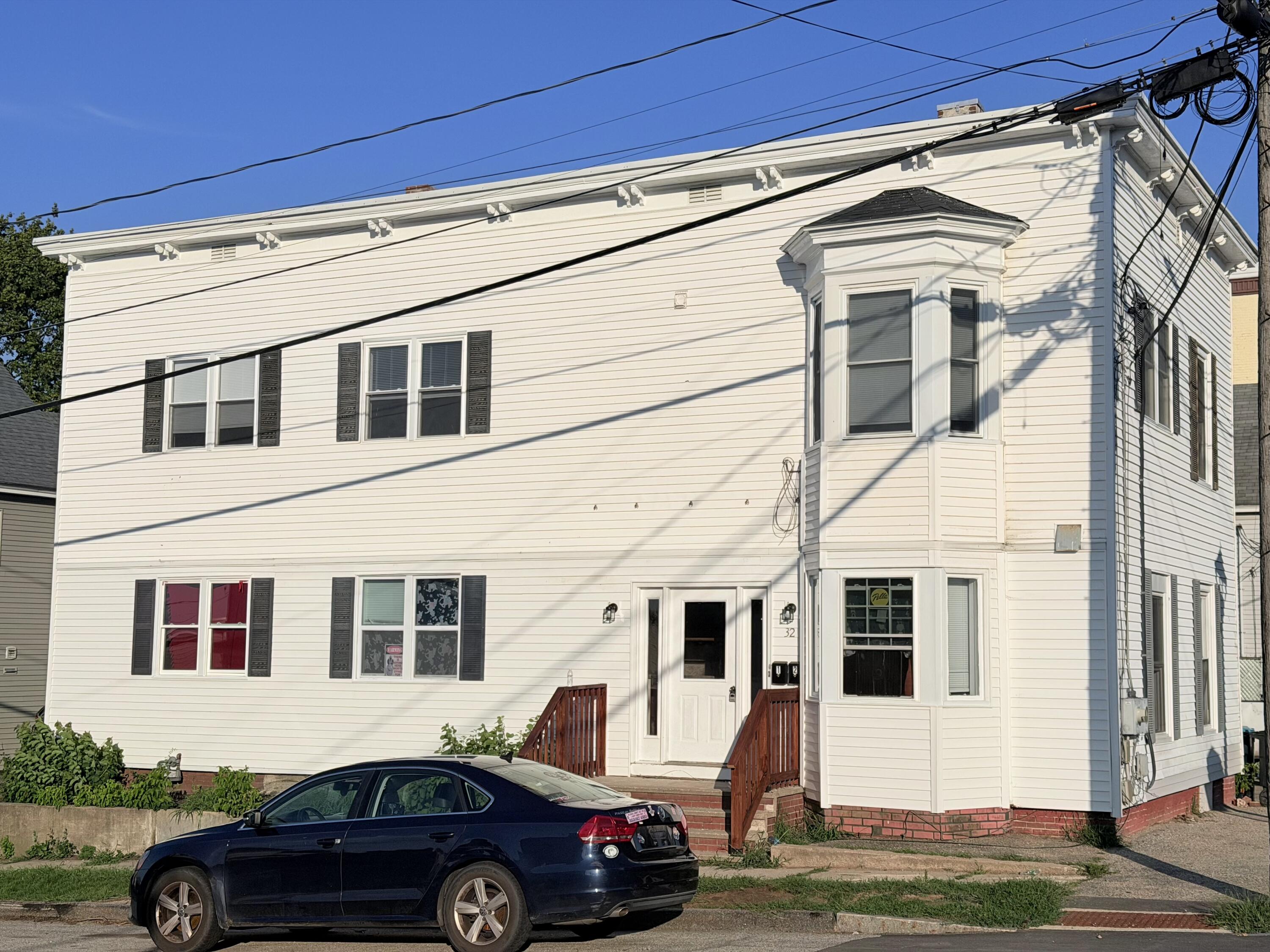 Photo of 32 Cook Street Auburn ME 04210