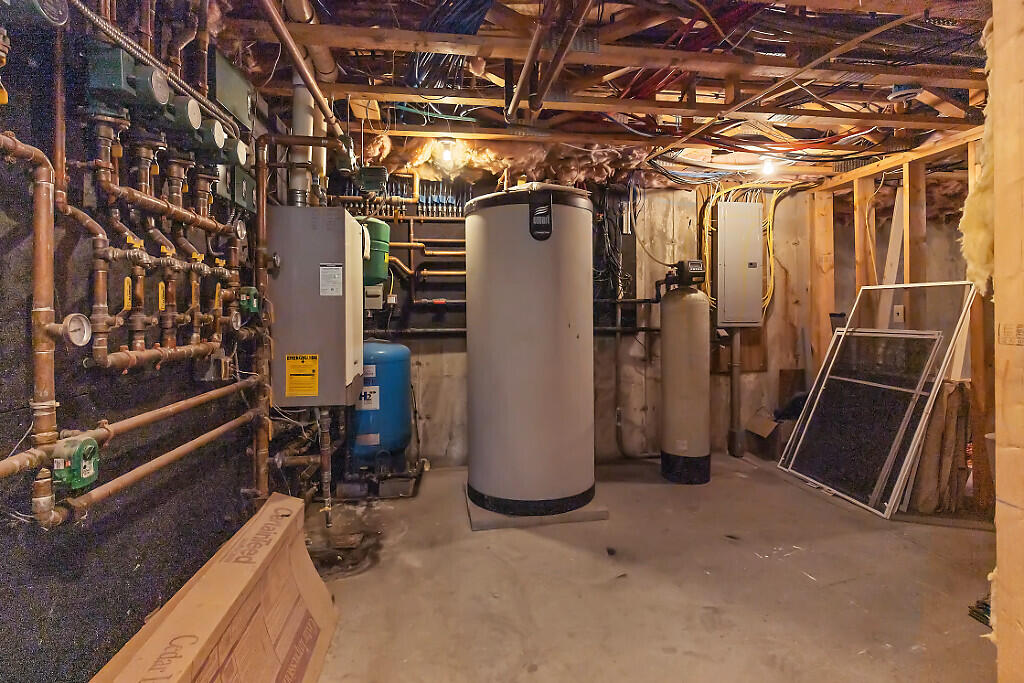 43 Brookside Lane, Freeman Twp, ME, 04983