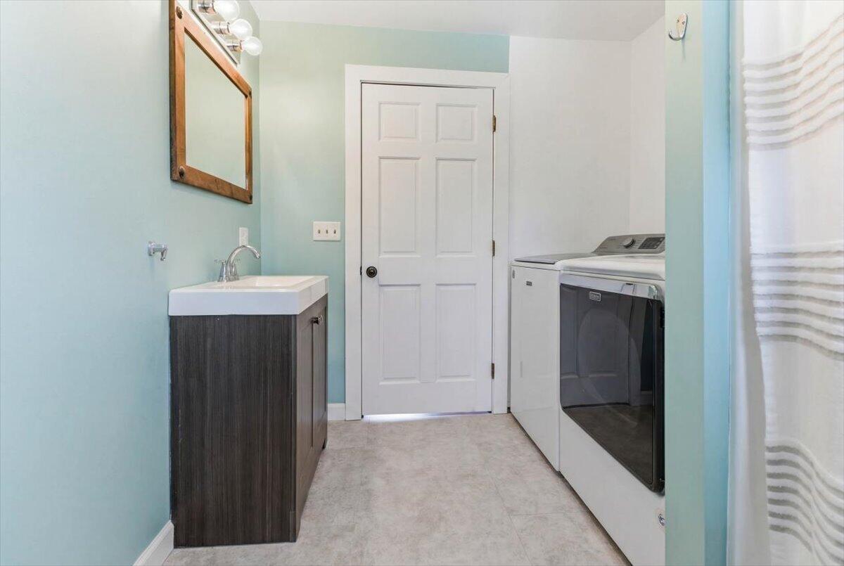59 Vanner Road, Washington, ME, 04574