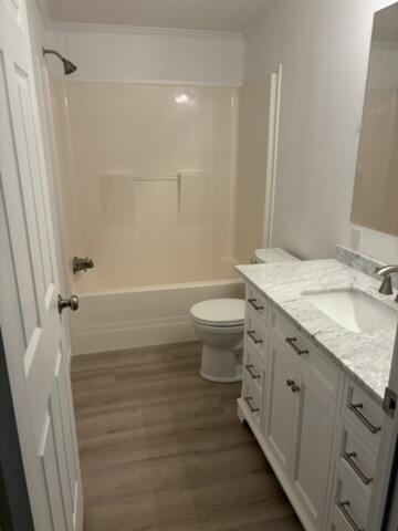 13 Young Avenue, Brunswick, ME, 04011